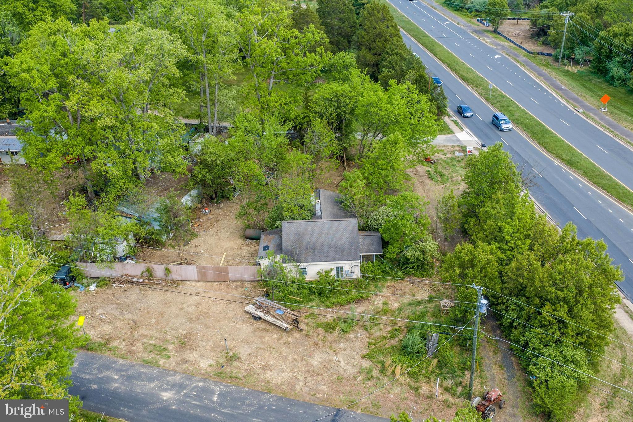 BRADDOCK ROAD - Land