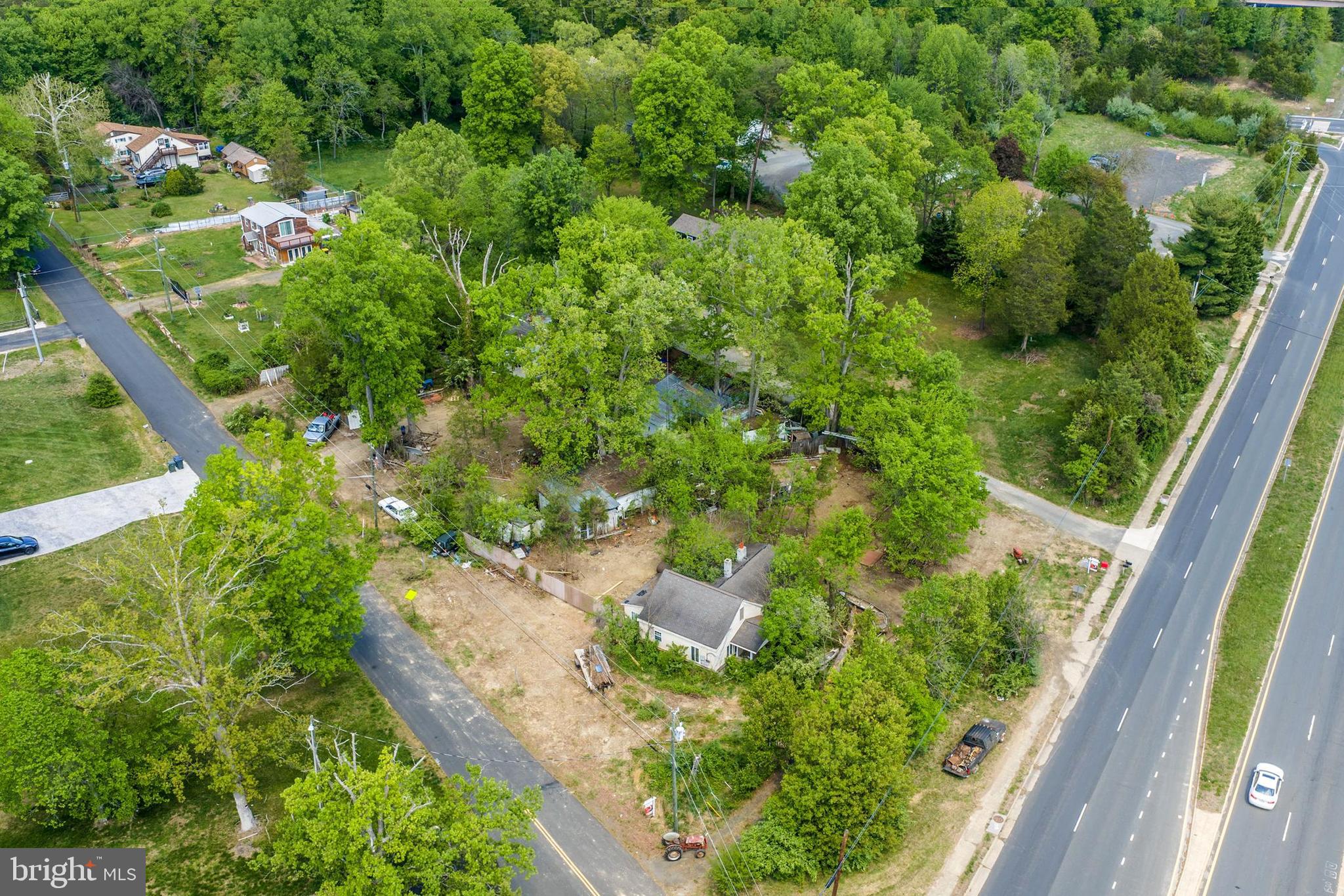 BRADDOCK ROAD - Land
