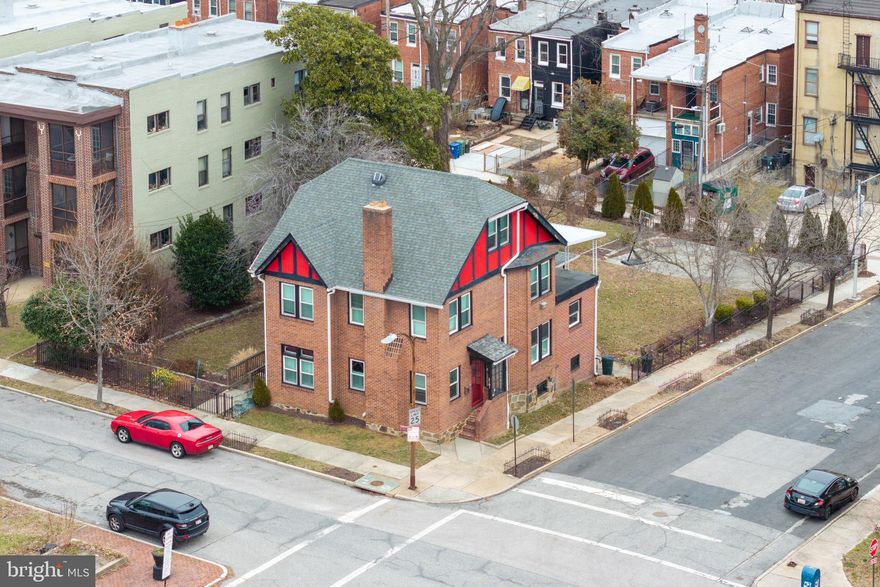 If you are looking for something  totally unique 2101 Park Ave will not disappoint!

Wow! Detached house on HUGE lot! So much outdoor space in the city! Off street parking  possible with a curb cut. Beautiful patio space. Multiple  outdoor entertaining spaces abound. Bring your green thumb! Bring your dogs!

The interior offers an entry foyer that leads to either the Living Room or Dining Room. Sweet staircase! Huge first floor family /den with a fireplace. This space could be a stunning Library.  SPACIOUS kitchen with access to the yard. Full bath on main level. Circular first floor layout! Perfect for parties.
 
Second Floor contains 3 bedrooms and 2 baths. Tons of light. This isn't a gloomy house. Bring your sunglasses!

The Third Floor has two rooms and a bath. Fun views from all rooms. 

This home screams buy me! You wont regret it!