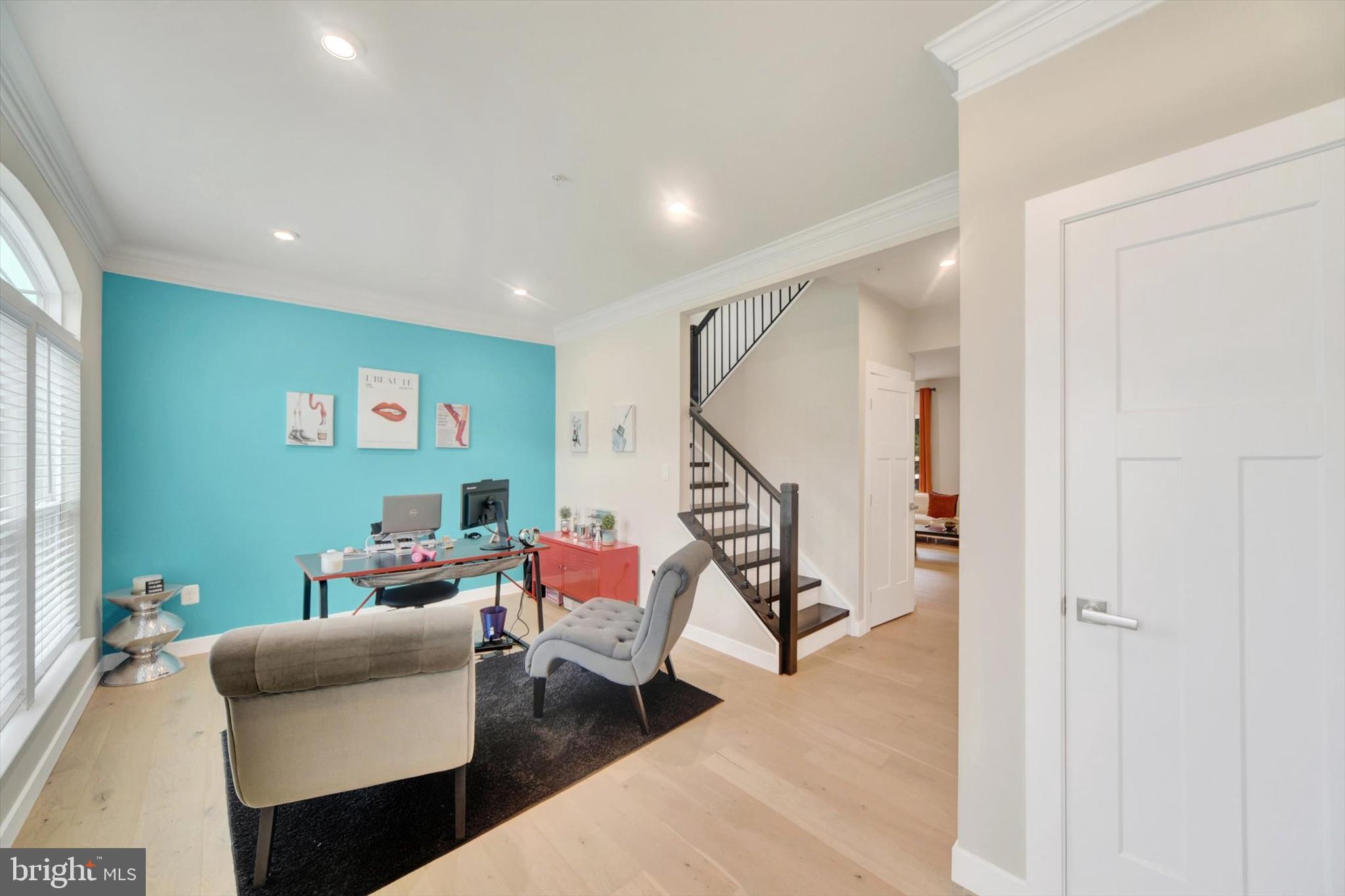 720 SHADY CREEK COURT