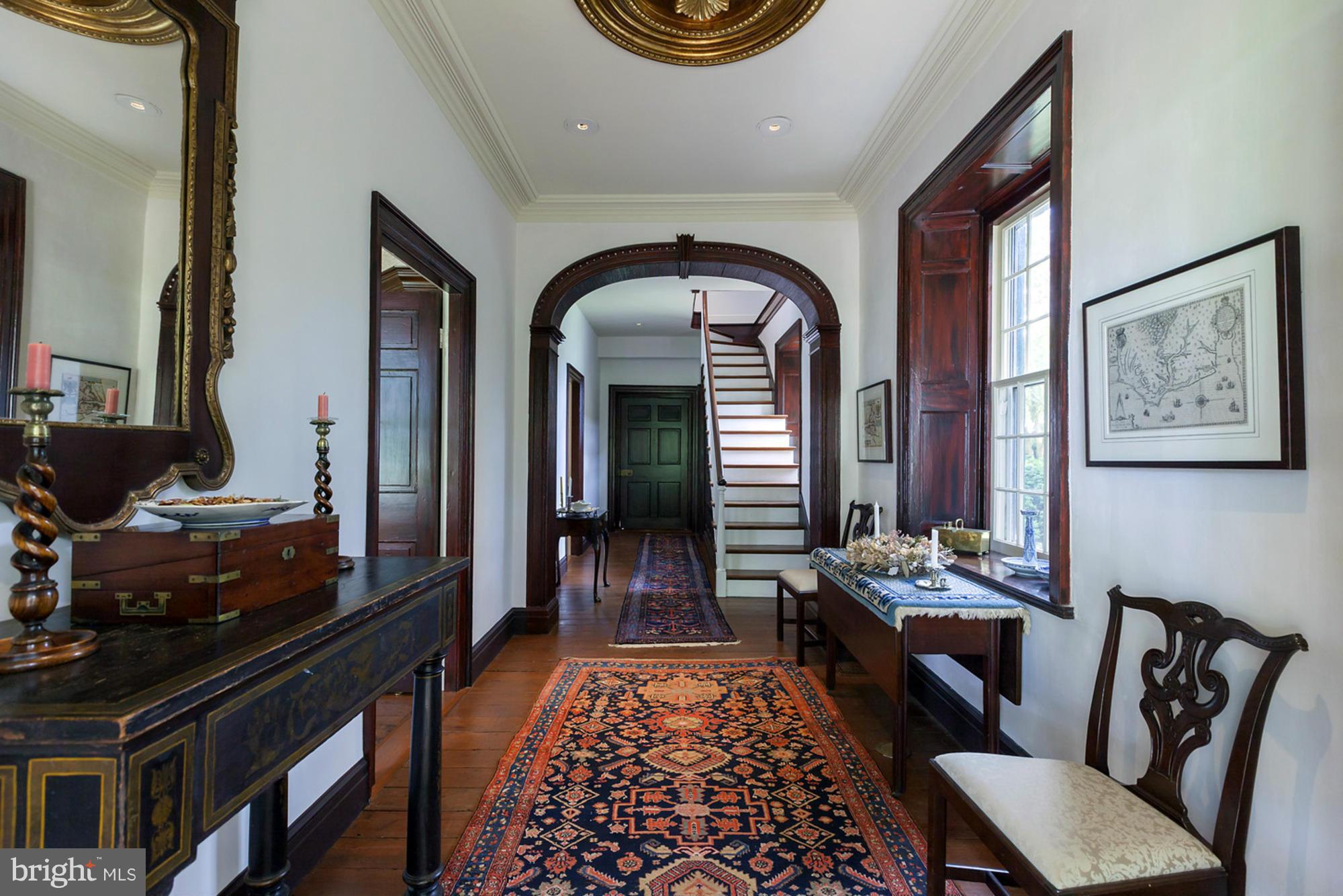 CROSS MANOR - Residential