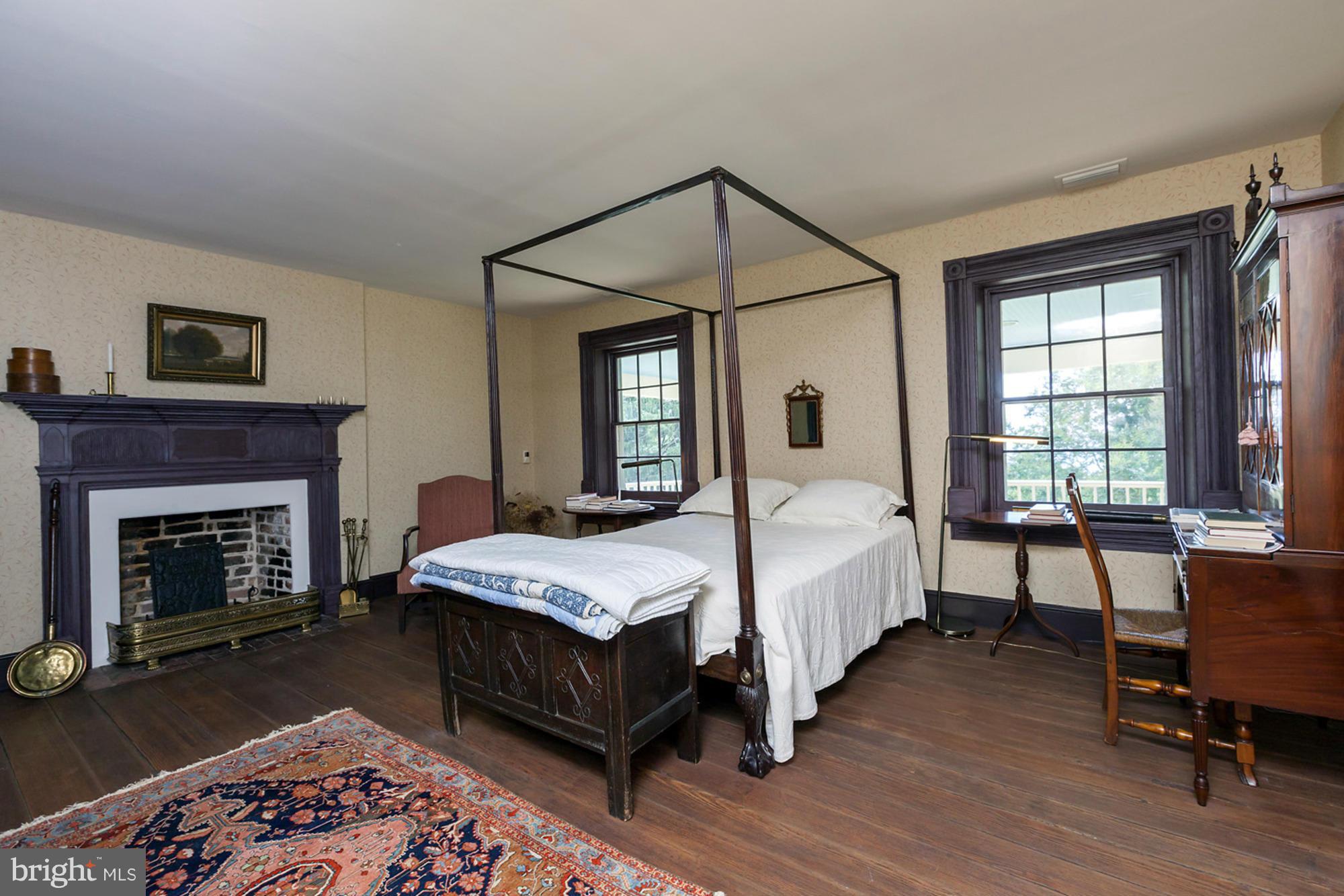 CROSS MANOR - Residential