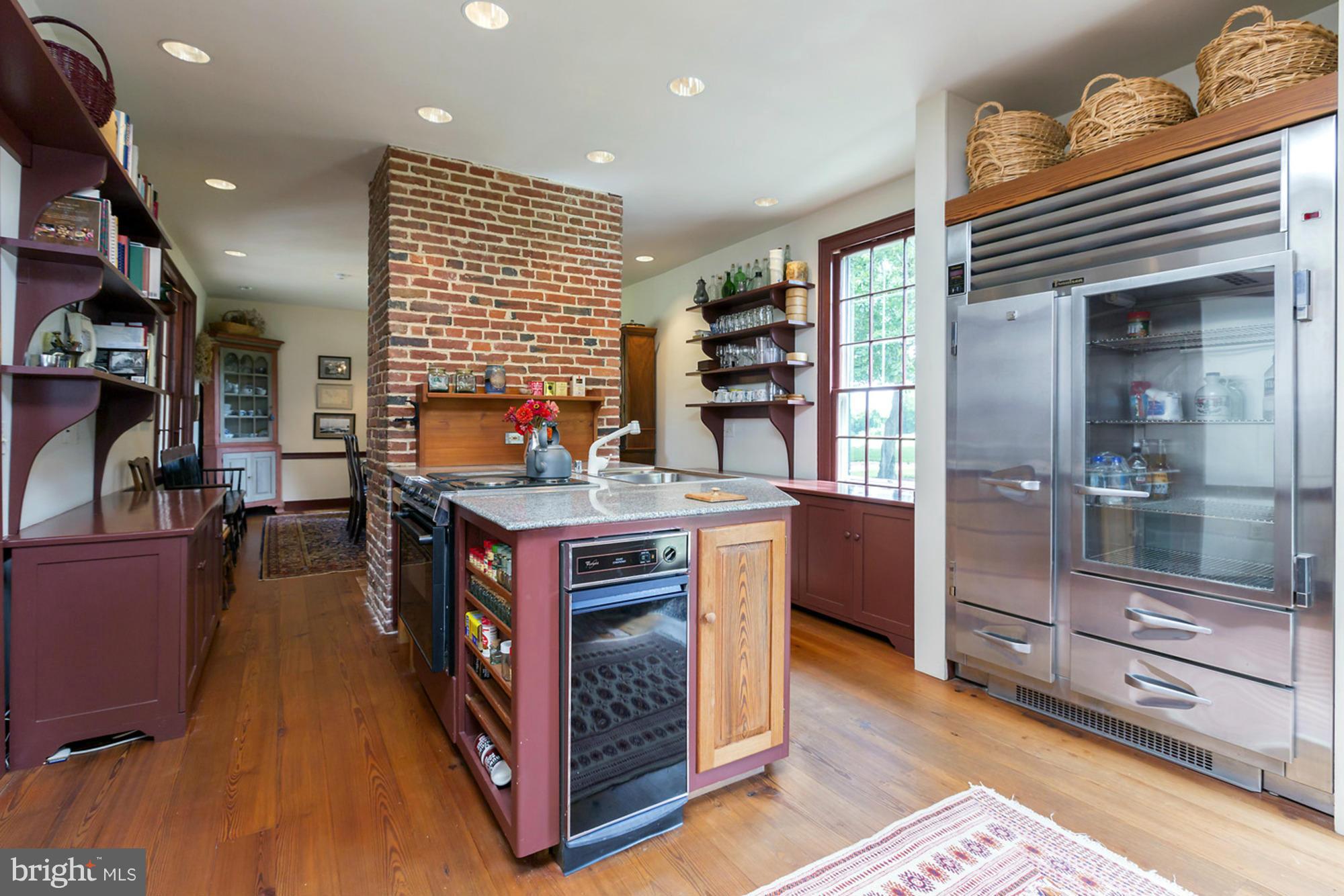 CROSS MANOR - Residential