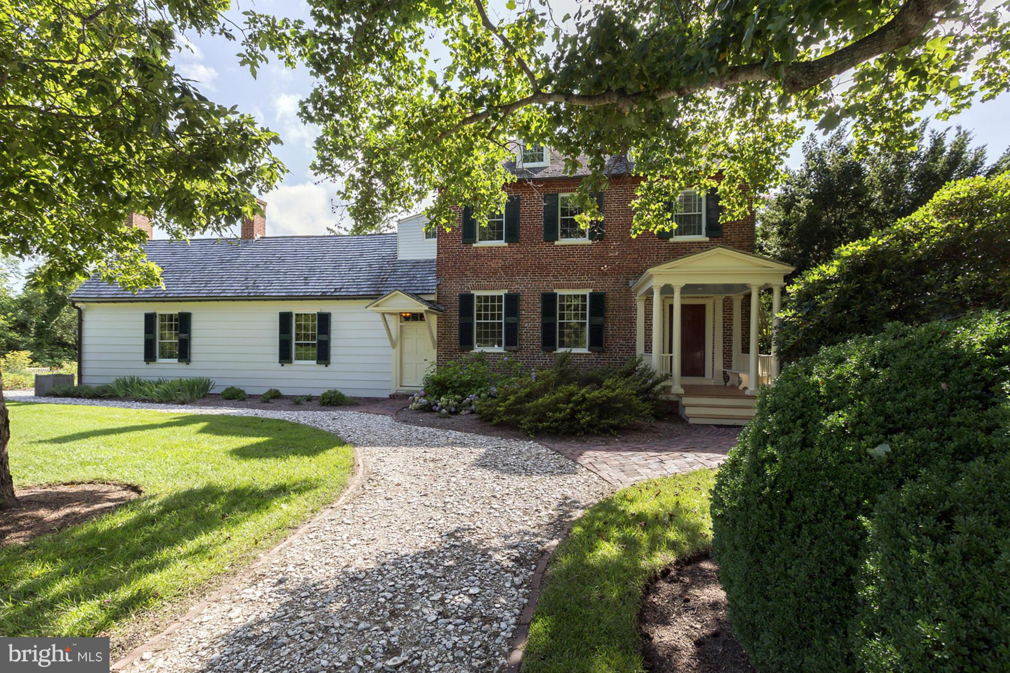 CROSS MANOR - Residential