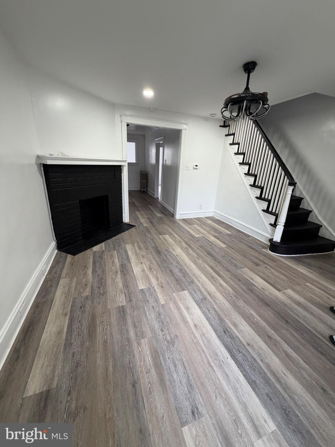 122 WHITELY TERRACE