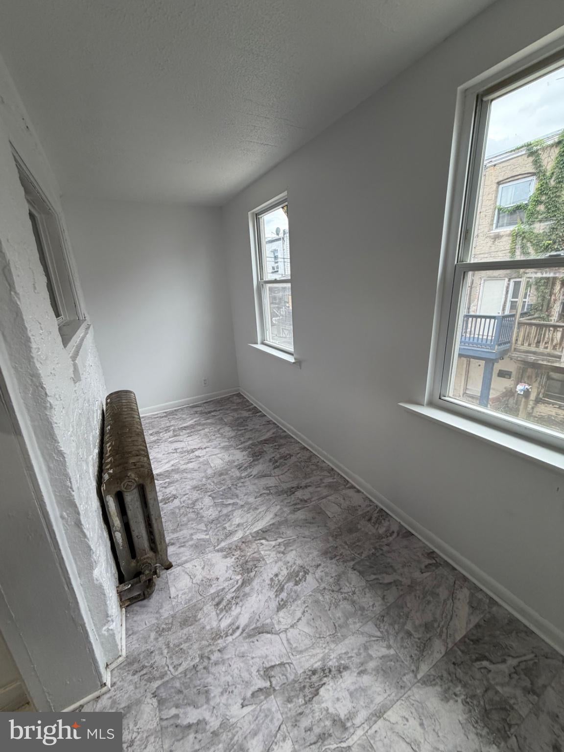 122 WHITELY TERRACE