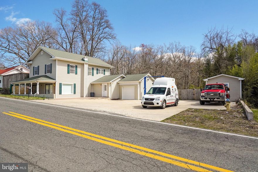 FULL SERVICE LEASE . B2 (GENERAL COMMERCIAL) zoned, newly renovated property boasting over 2200 sq ft and sitting on .4 acres. $120,000 in renovations include siding, expanded parking lot, flooring, kitchen, and bathrooms.  Opportunity to expand the parking lot into the back of the lot. NEARLY 100 USES AVAILABLE!