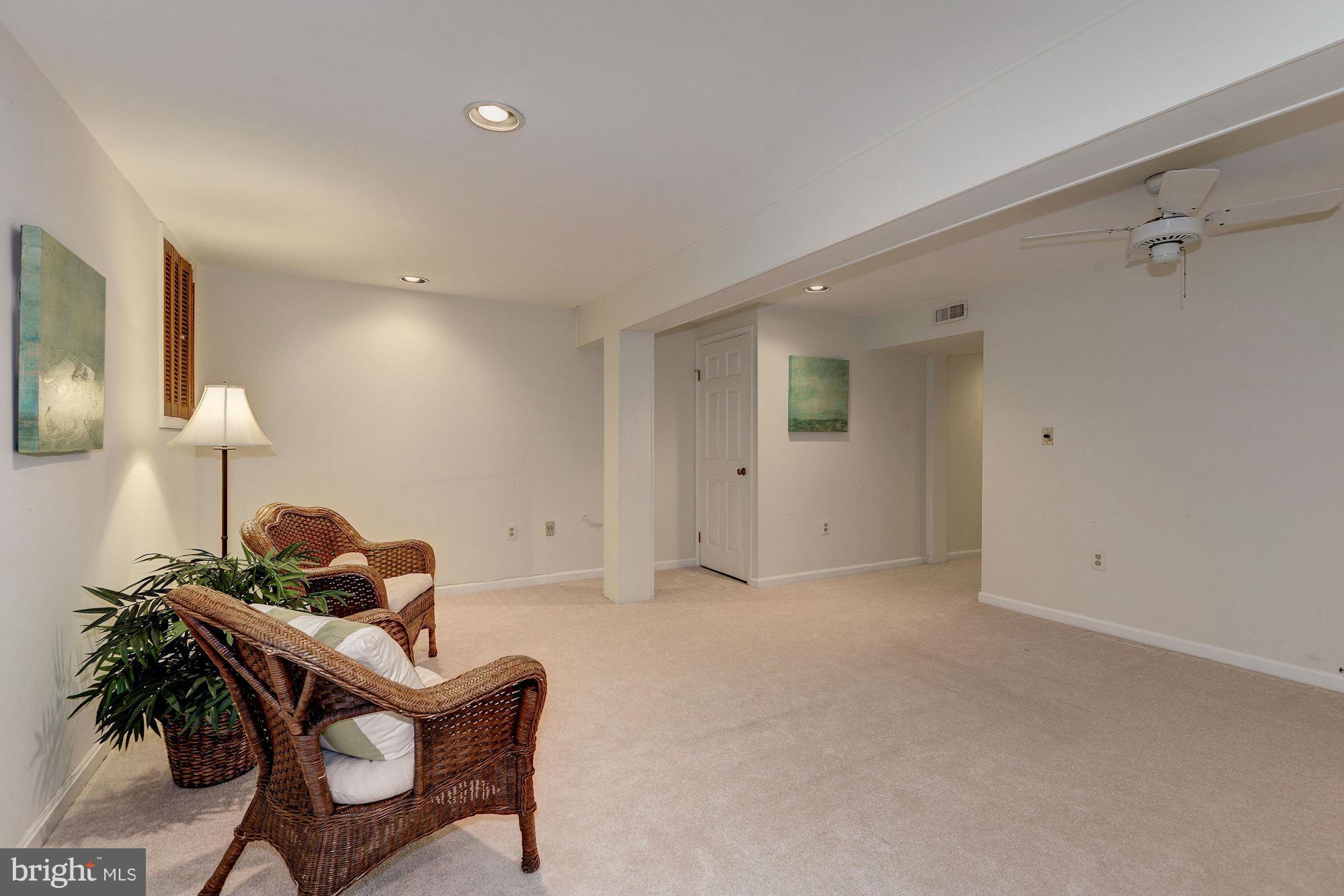 LAUREL VALLEY - Residential