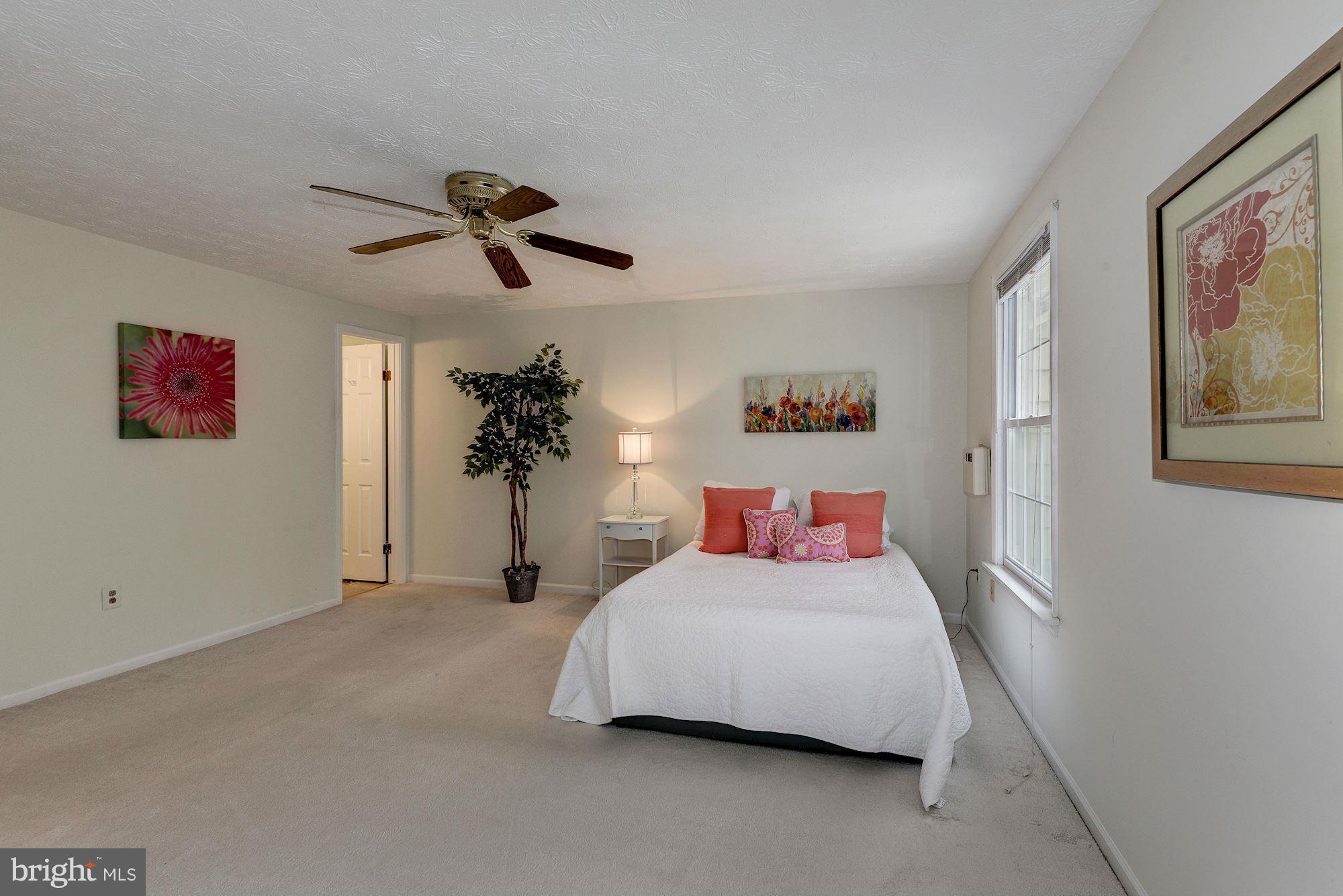 LAUREL VALLEY - Residential