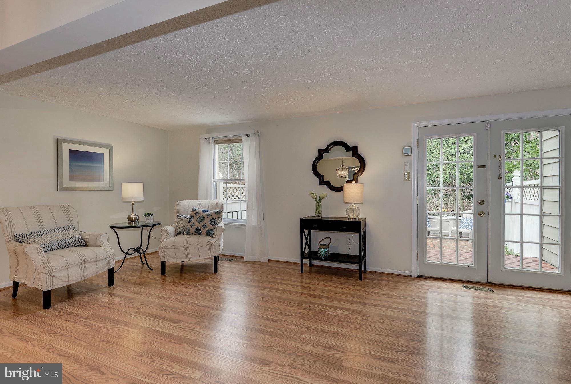 LAUREL VALLEY - Residential