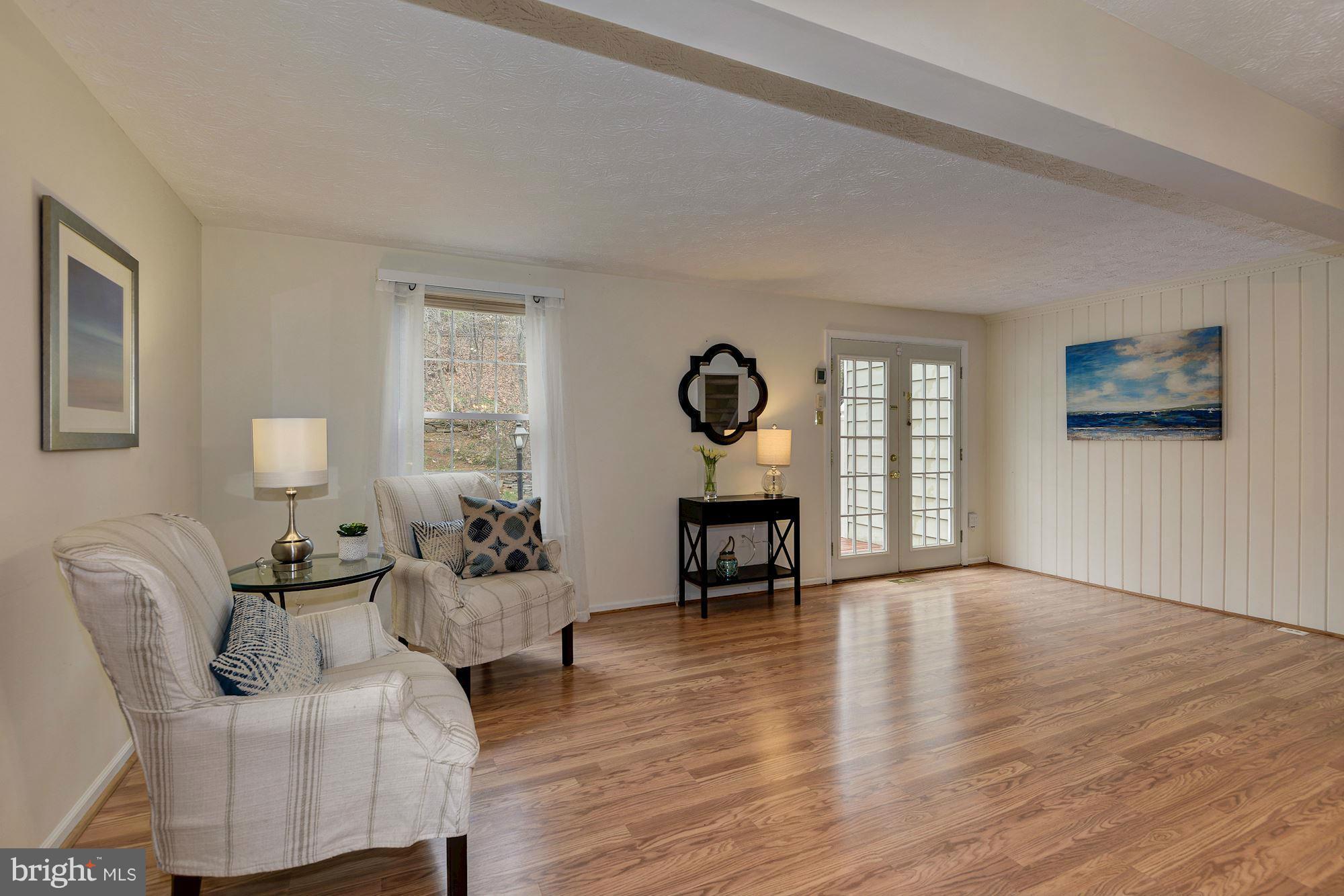 LAUREL VALLEY - Residential