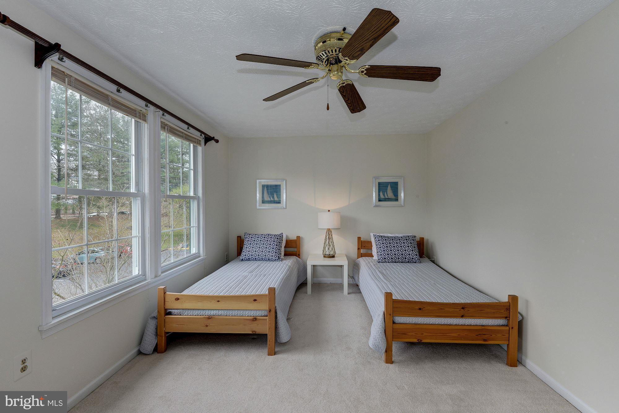 LAUREL VALLEY - Residential