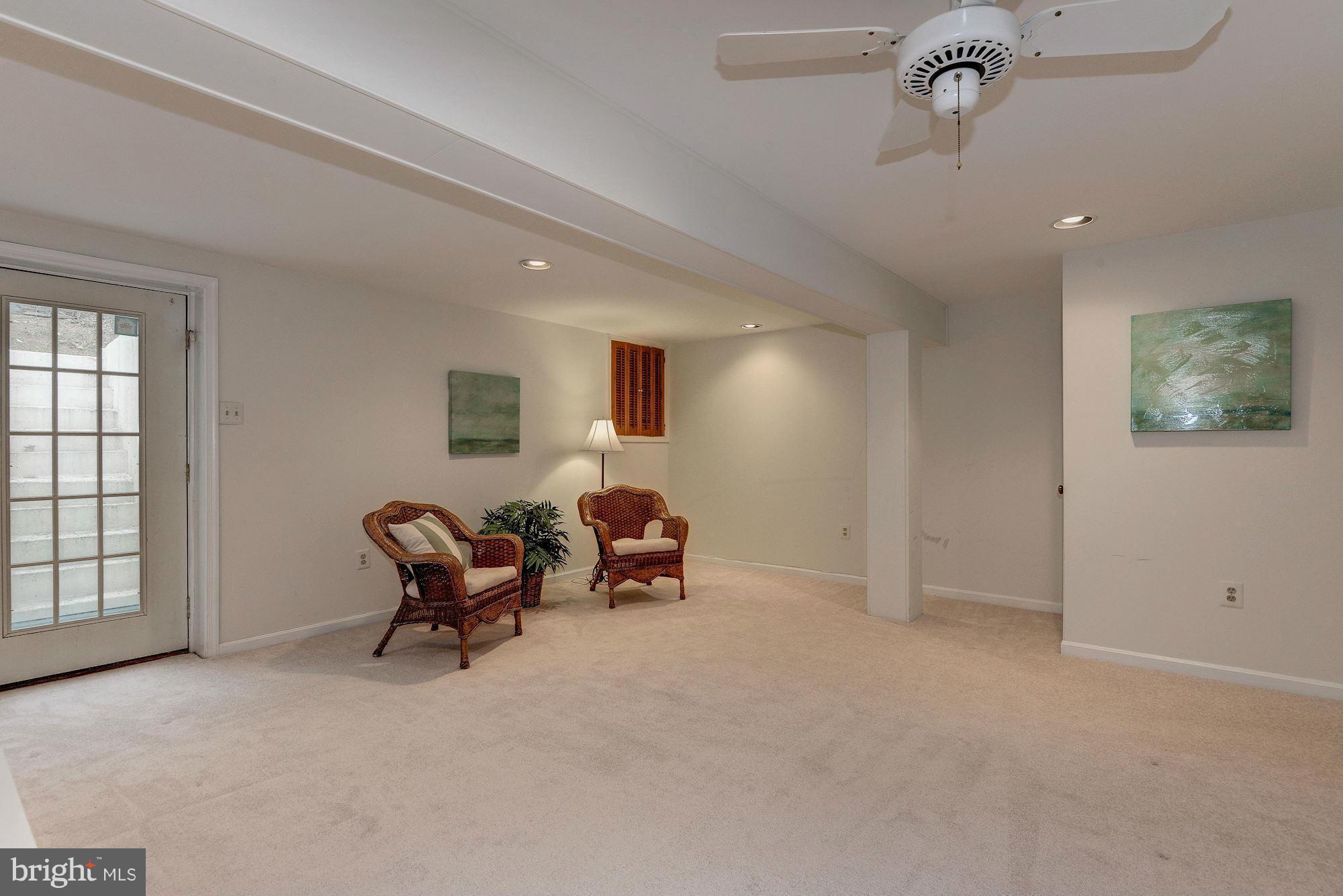 LAUREL VALLEY - Residential