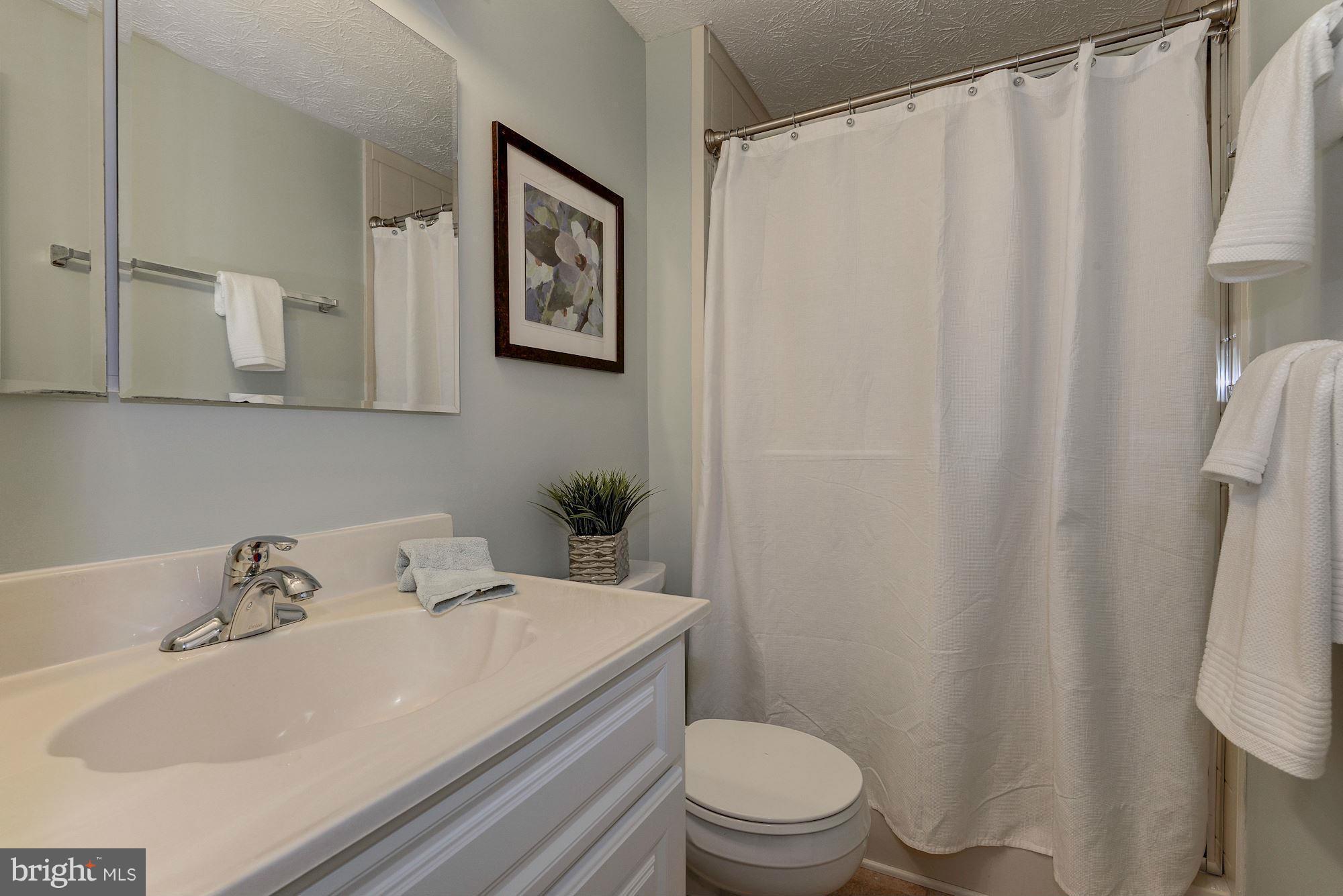 LAUREL VALLEY - Residential