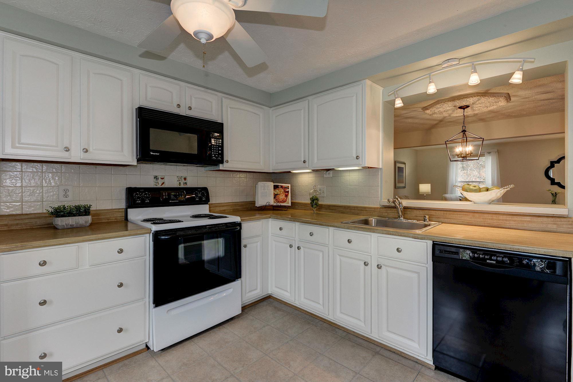 LAUREL VALLEY - Residential