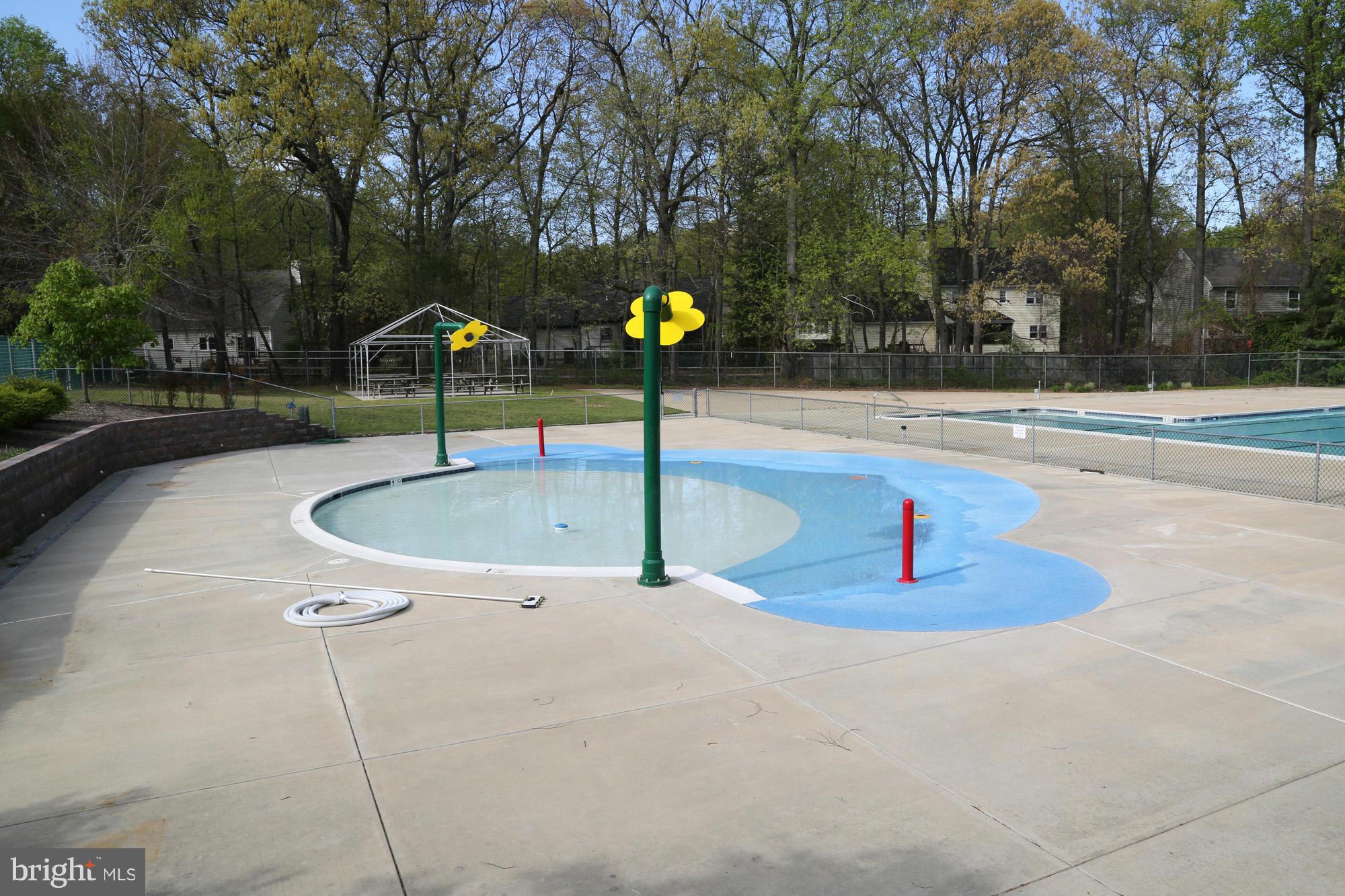 LAUREL VALLEY - Residential