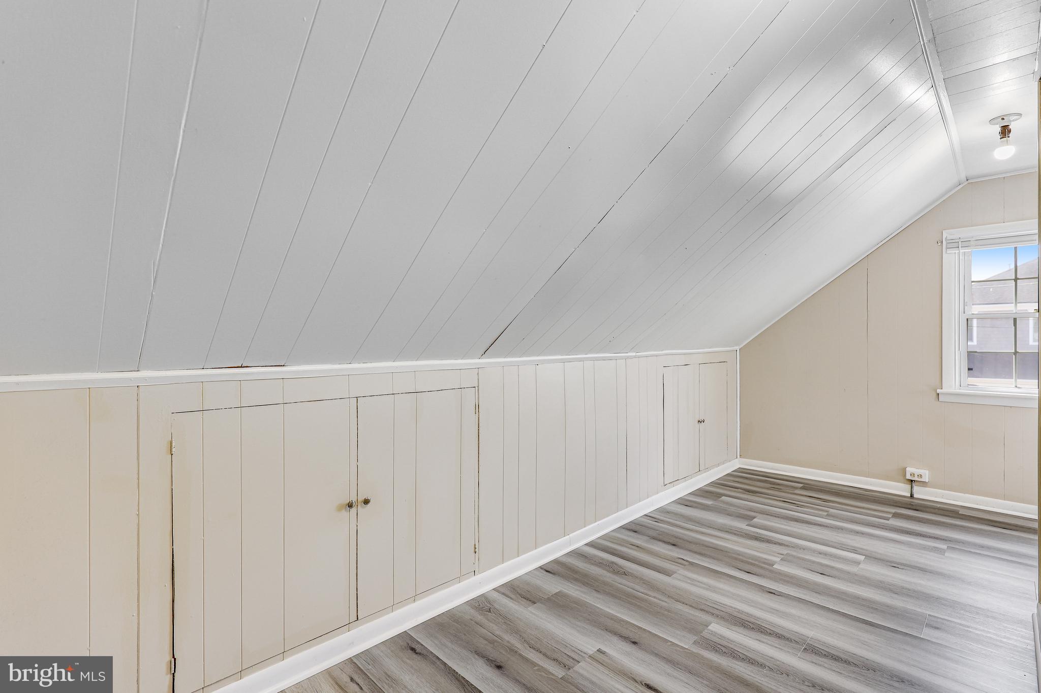 LYONHURST - Residential