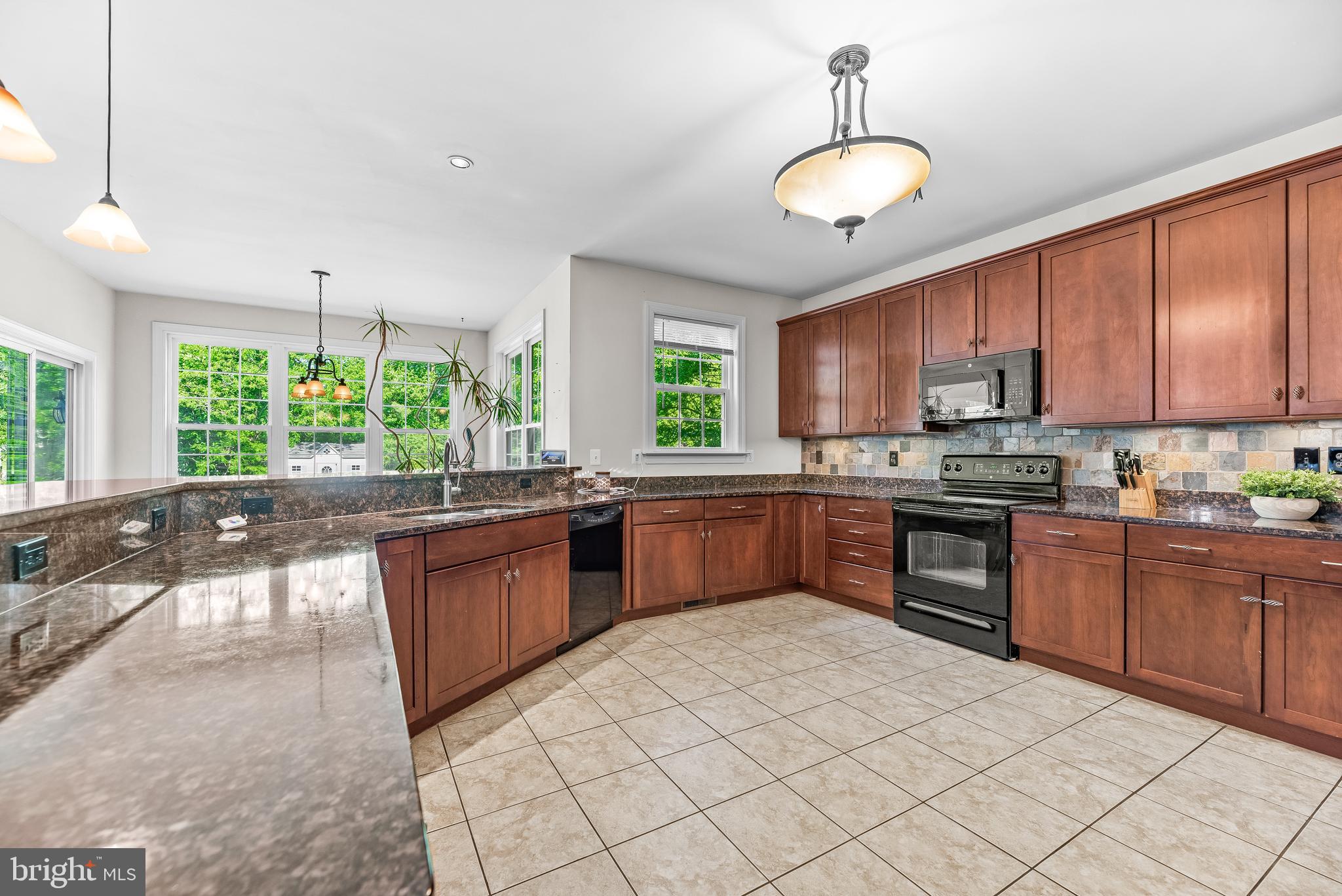 QUEENSBERRY - Residential