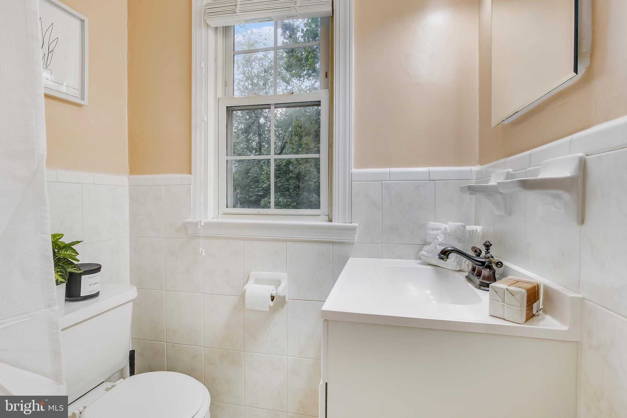 FAYETTE COURT - Residential