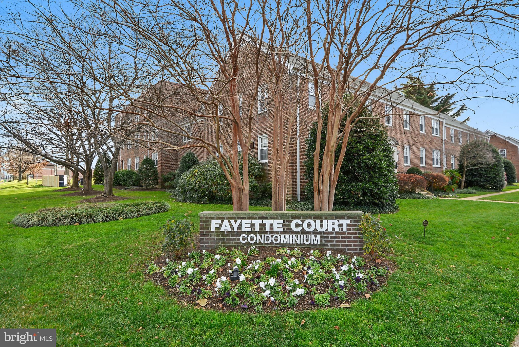 FAYETTE COURT - Residential
