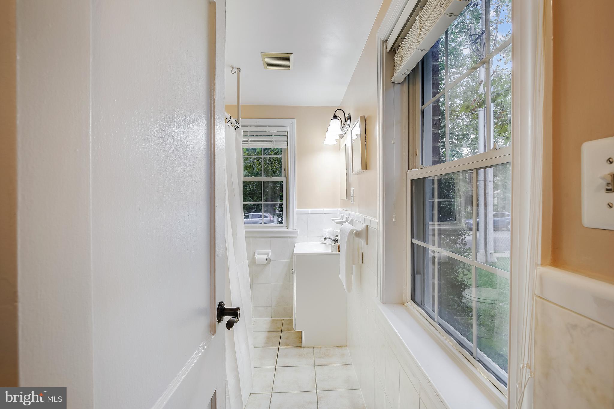 FAYETTE COURT - Residential