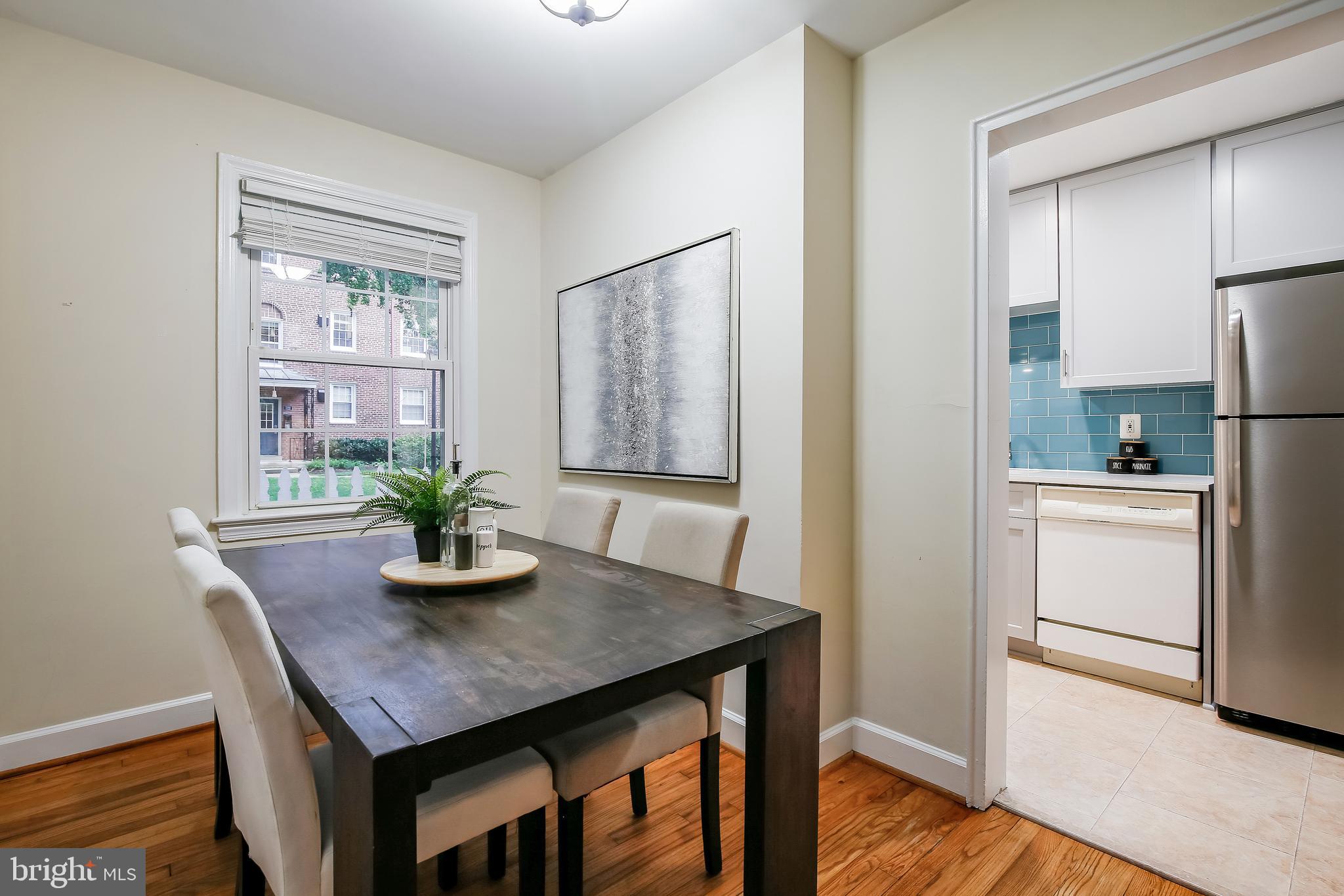 FAYETTE COURT - Residential