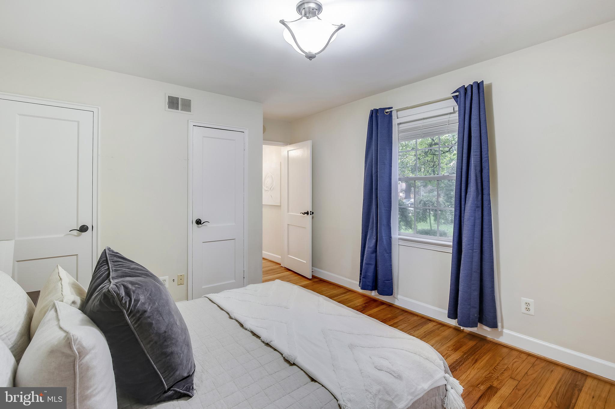 FAYETTE COURT - Residential