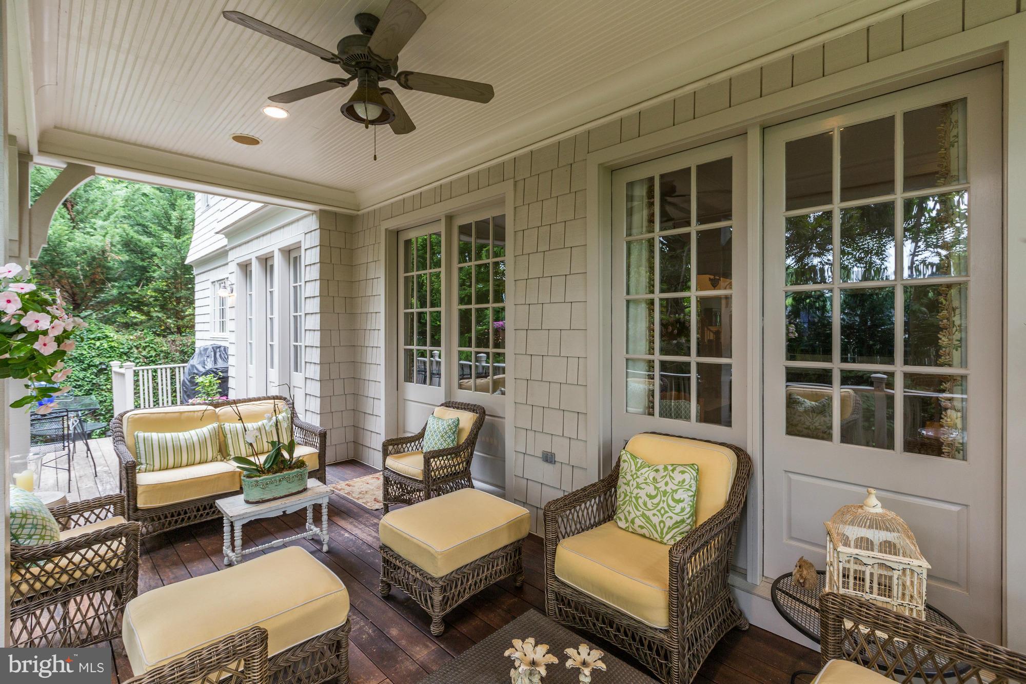 GREENWICH FOREST - Residential