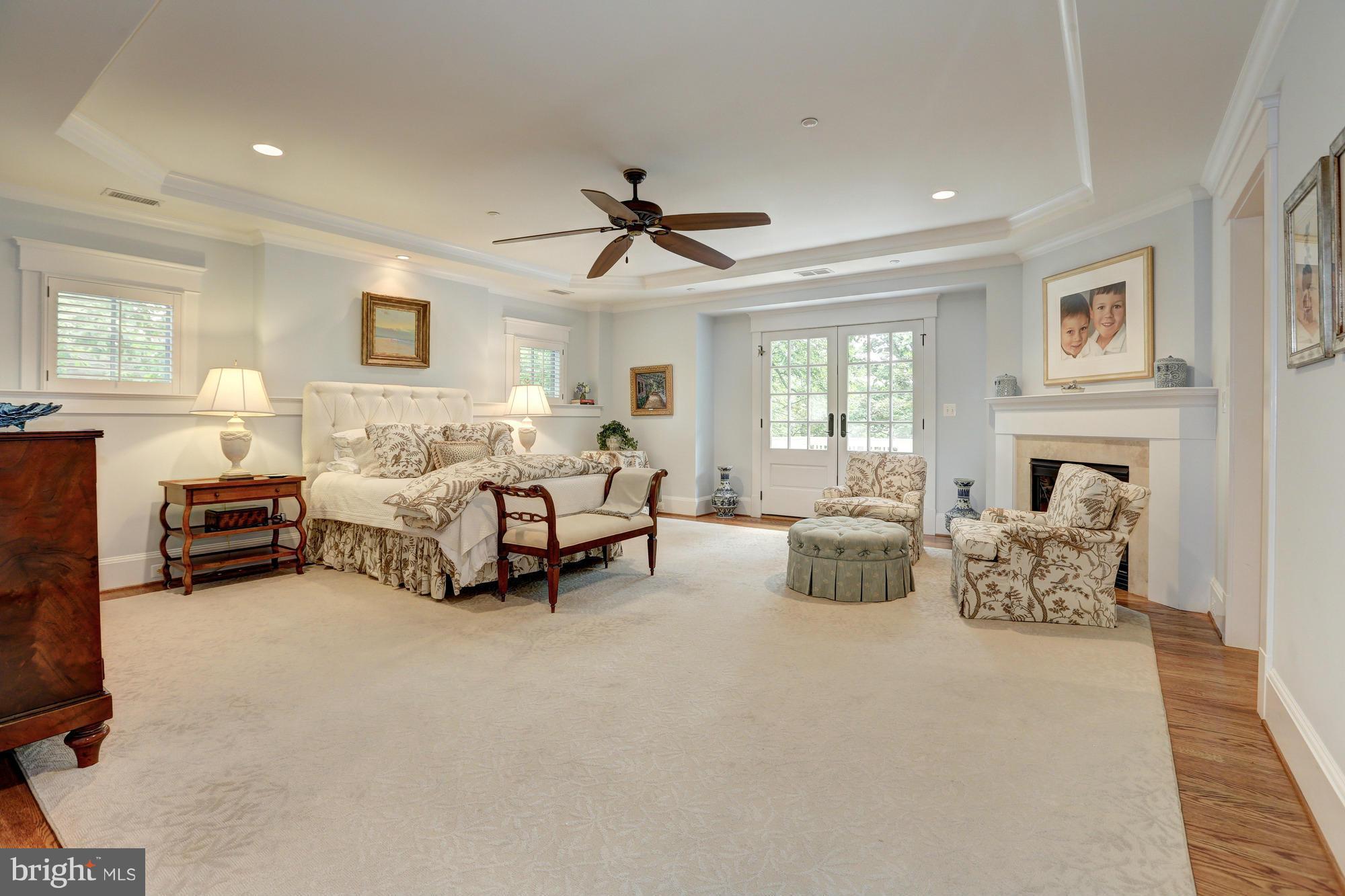 GREENWICH FOREST - Residential