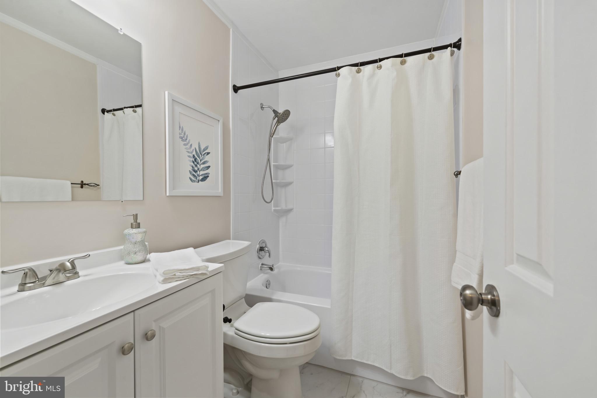 CROFTON MEADOWS - Residential