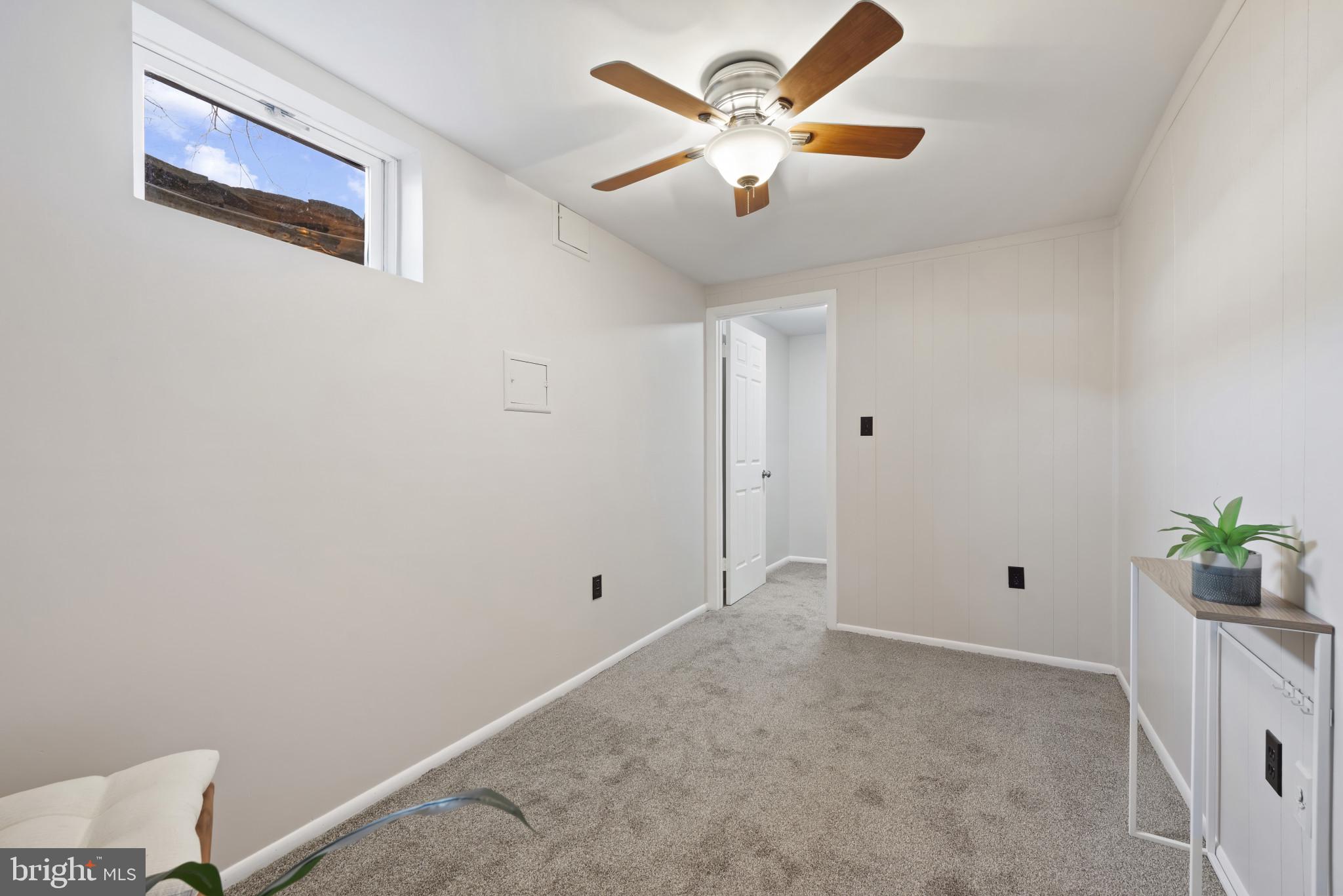 CROFTON MEADOWS - Residential