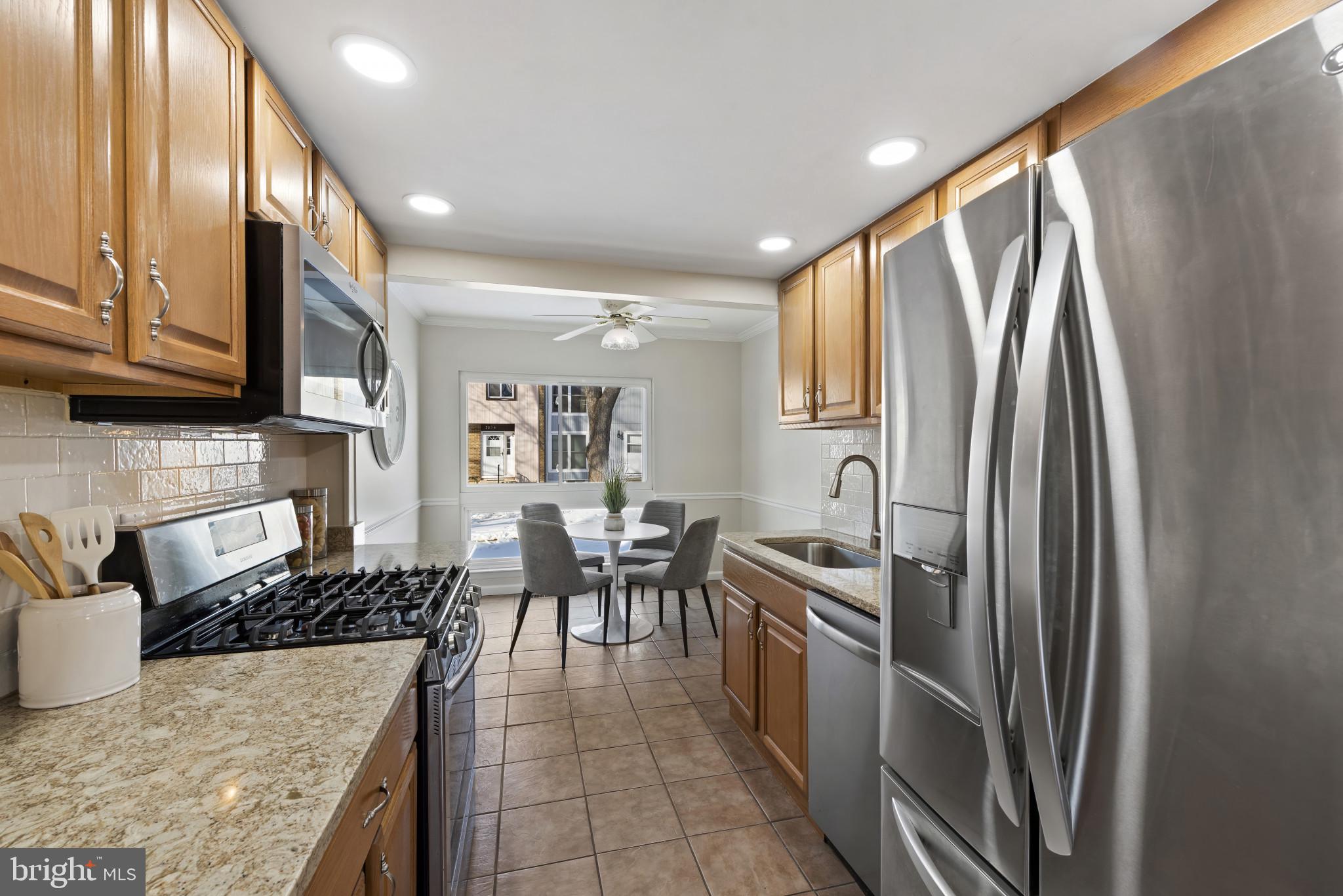 CROFTON MEADOWS - Residential