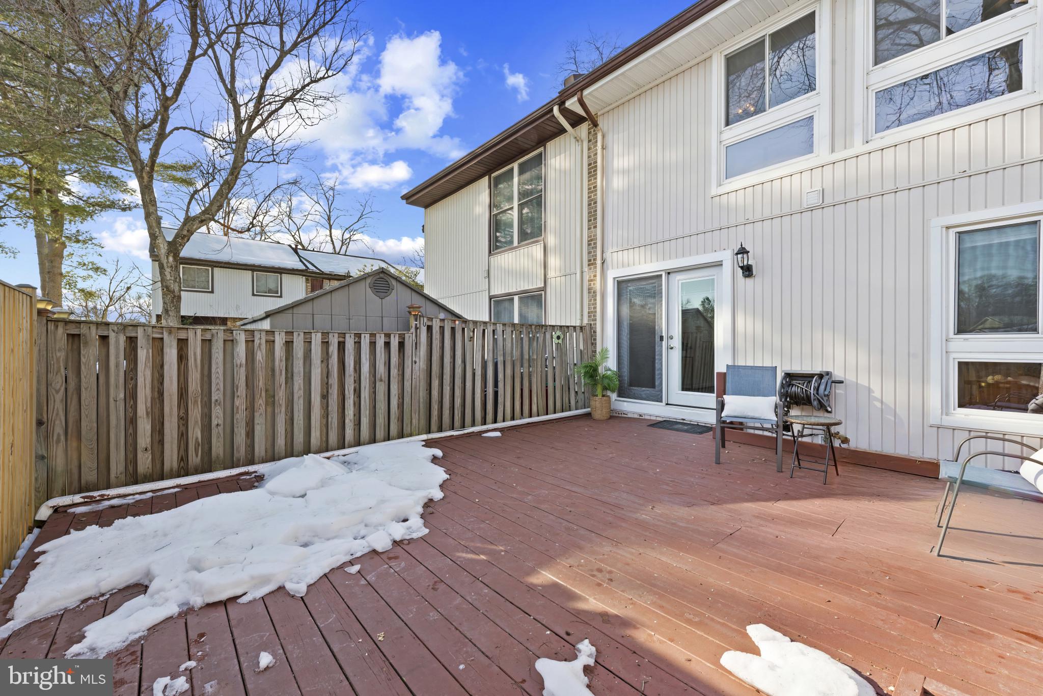 CROFTON MEADOWS - Residential