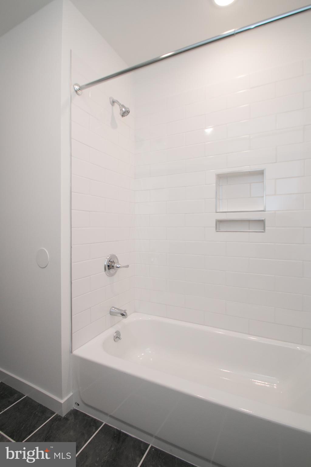COBBS CREEK - Residential Lease