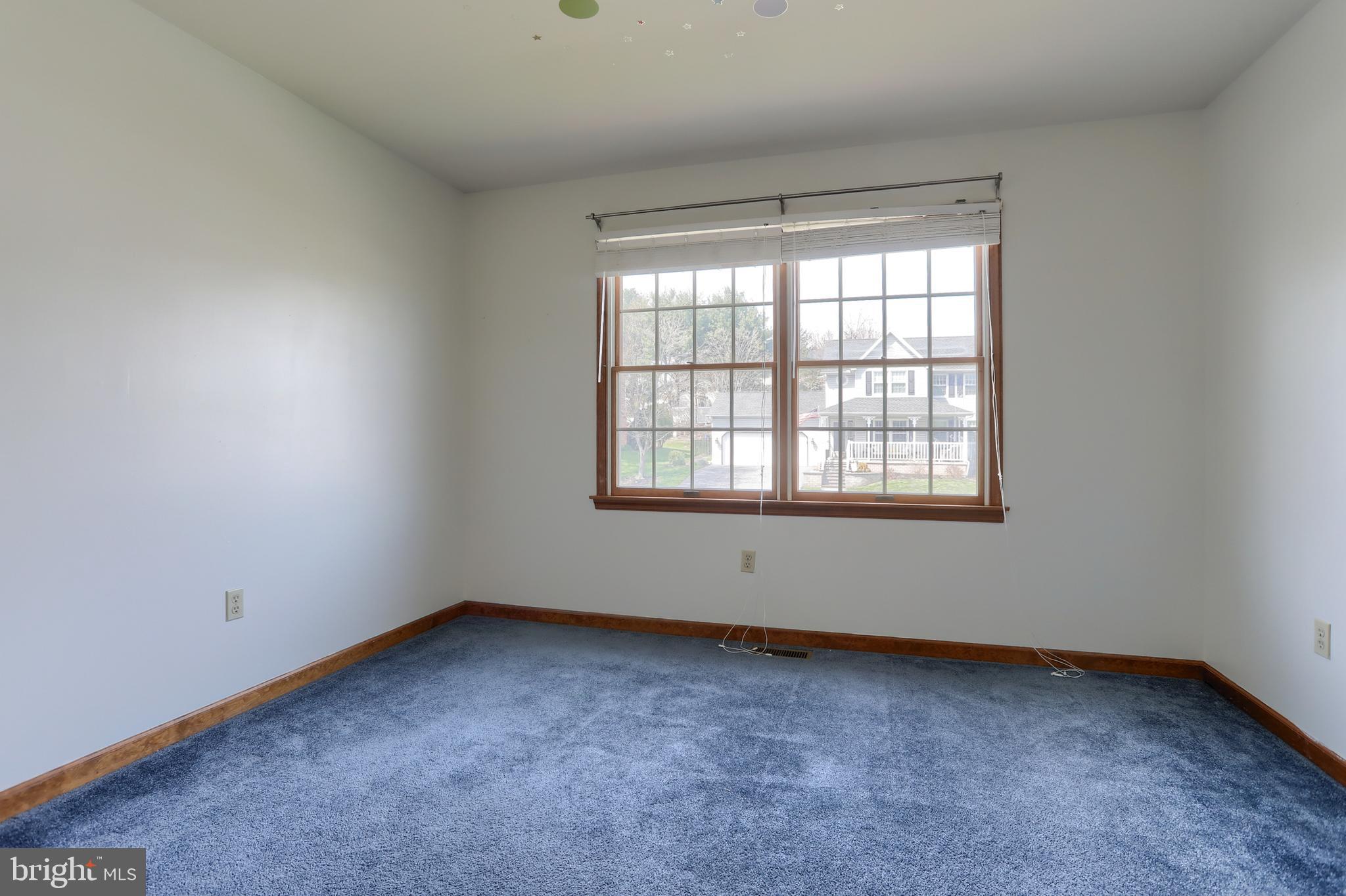 SUNNY HILL FARMS - Residential