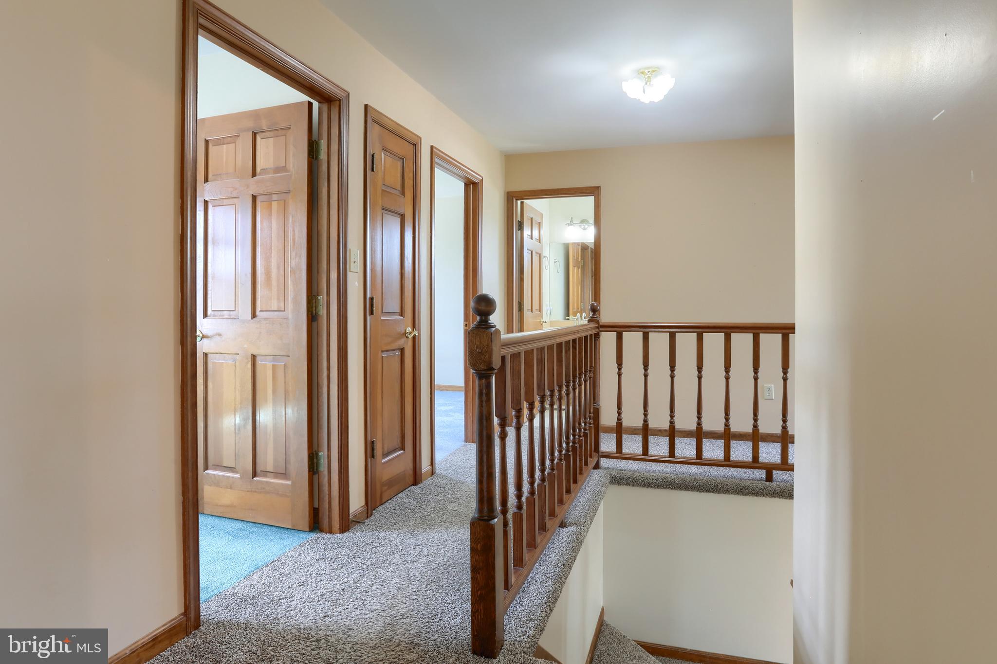 SUNNY HILL FARMS - Residential