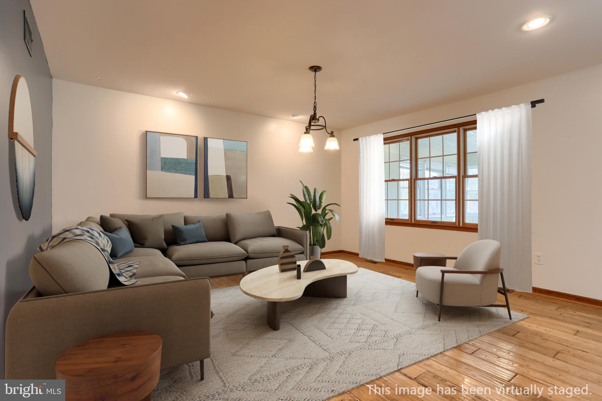 SUNNY HILL FARMS - Residential