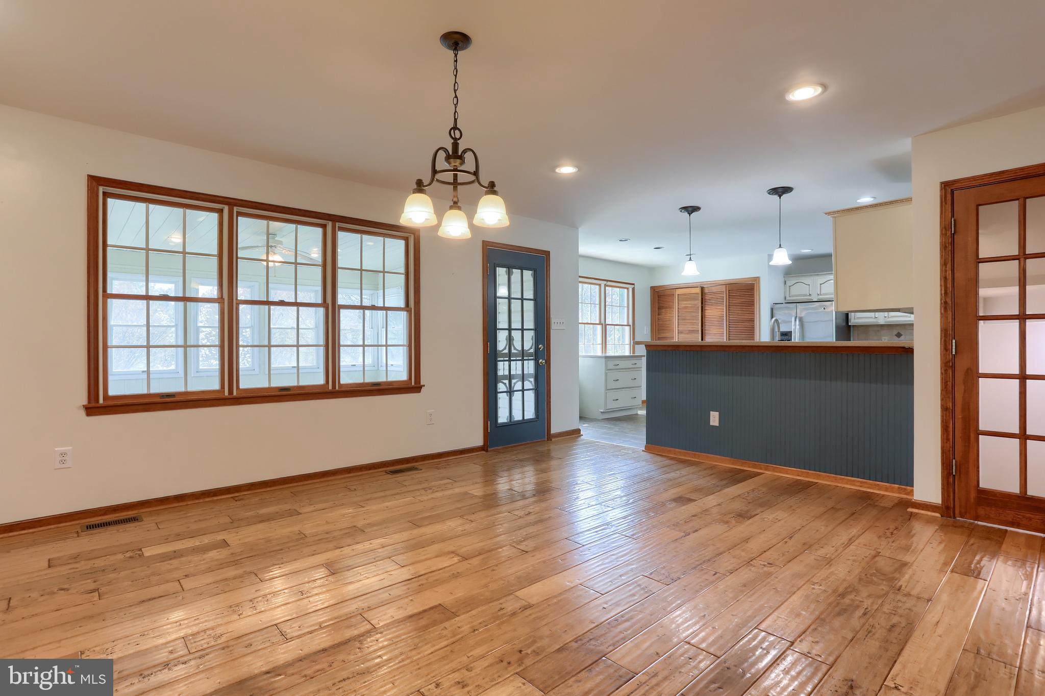 SUNNY HILL FARMS - Residential