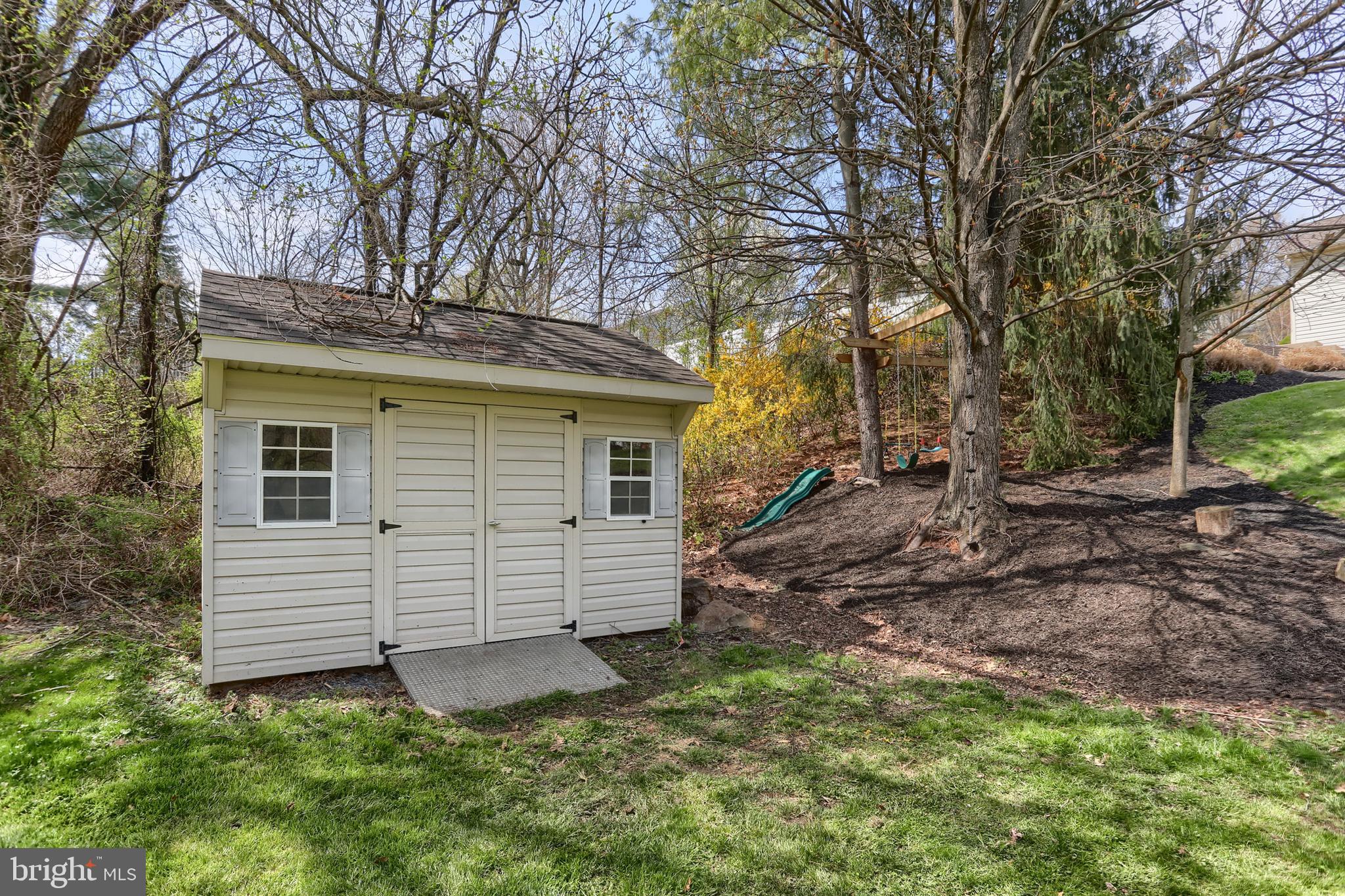 SUNNY HILL FARMS - Residential