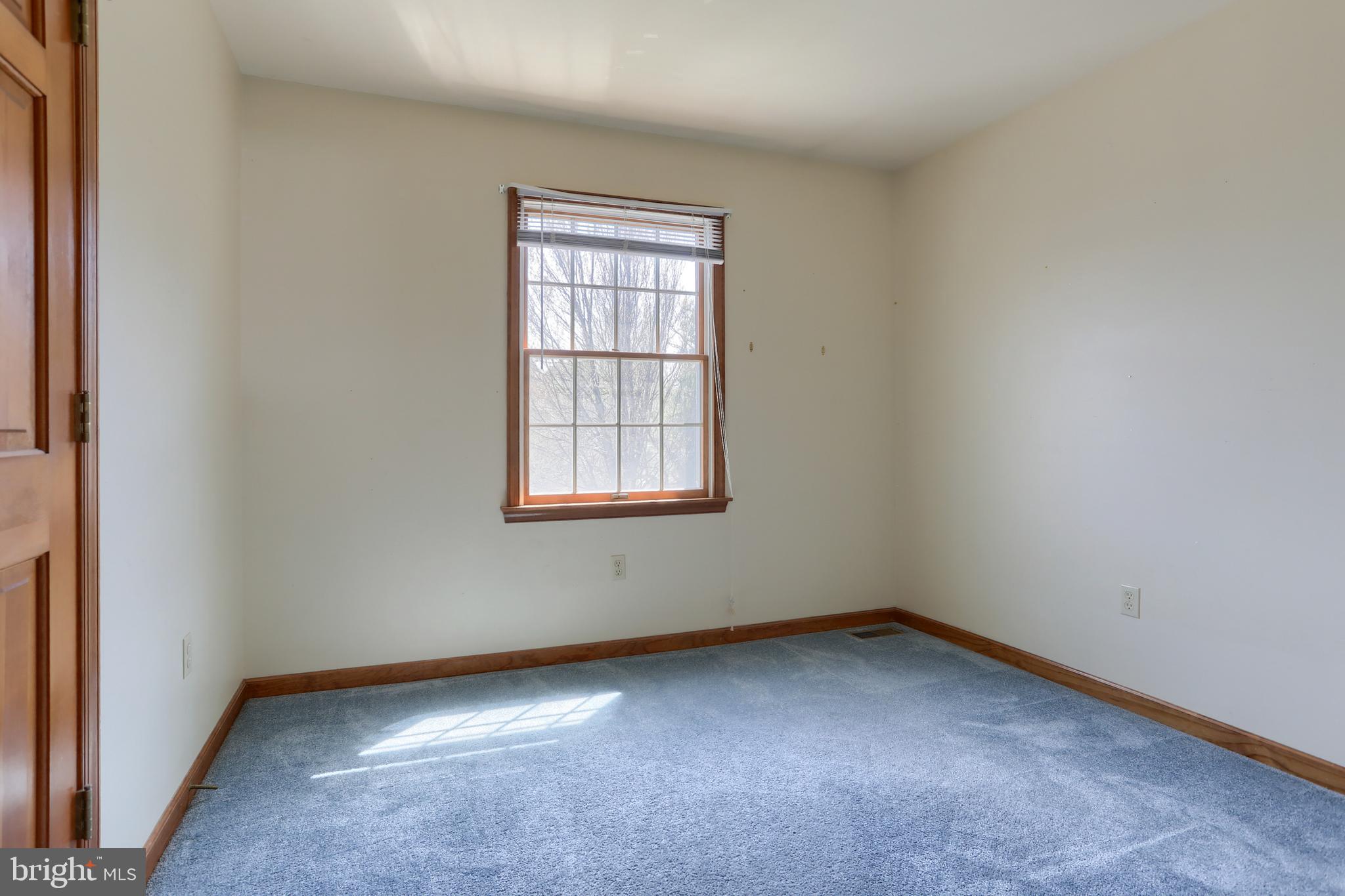 SUNNY HILL FARMS - Residential