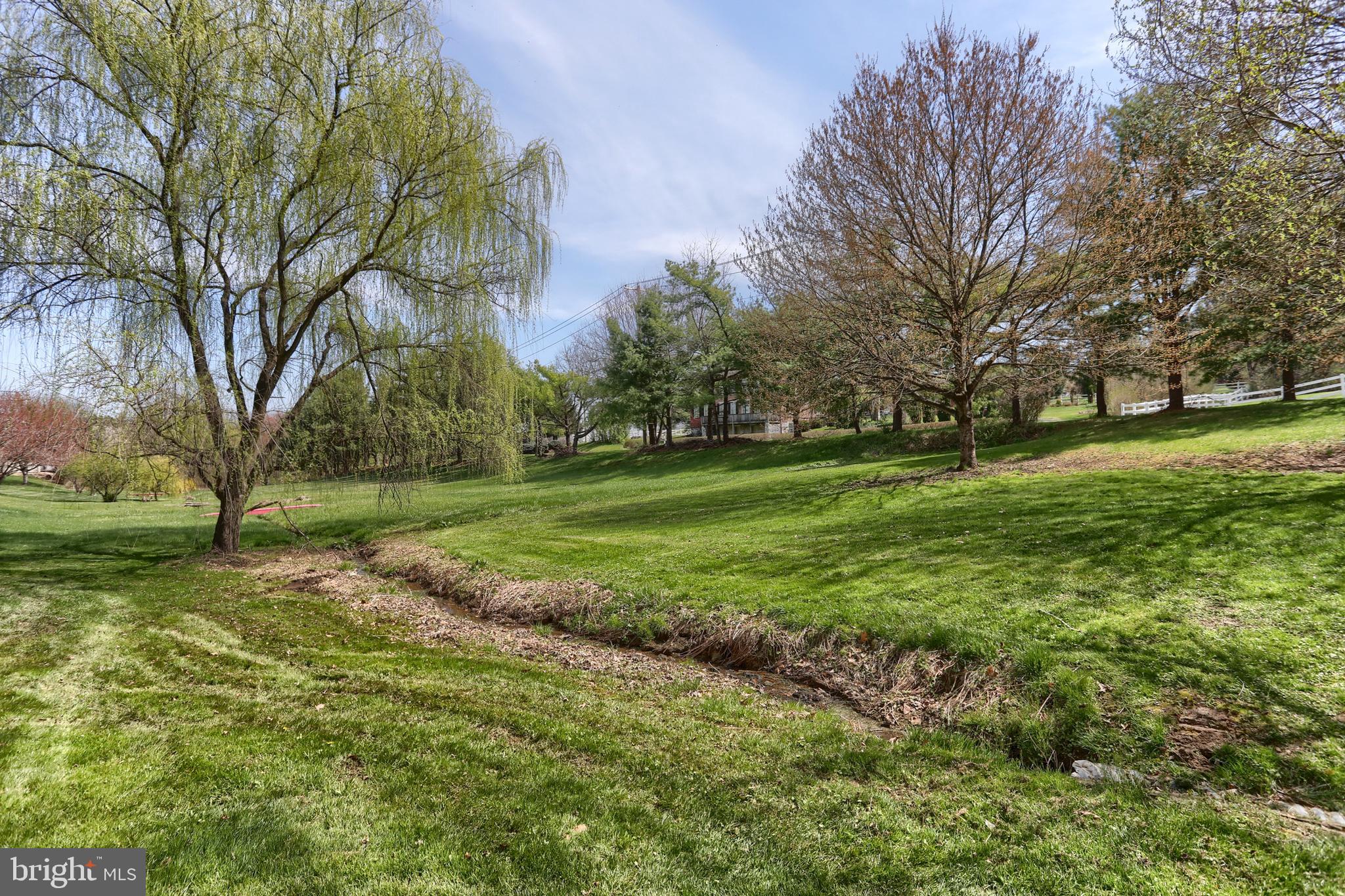 SUNNY HILL FARMS - Residential