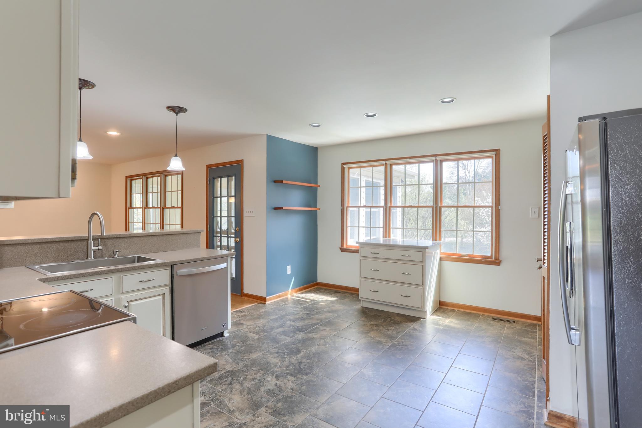 SUNNY HILL FARMS - Residential