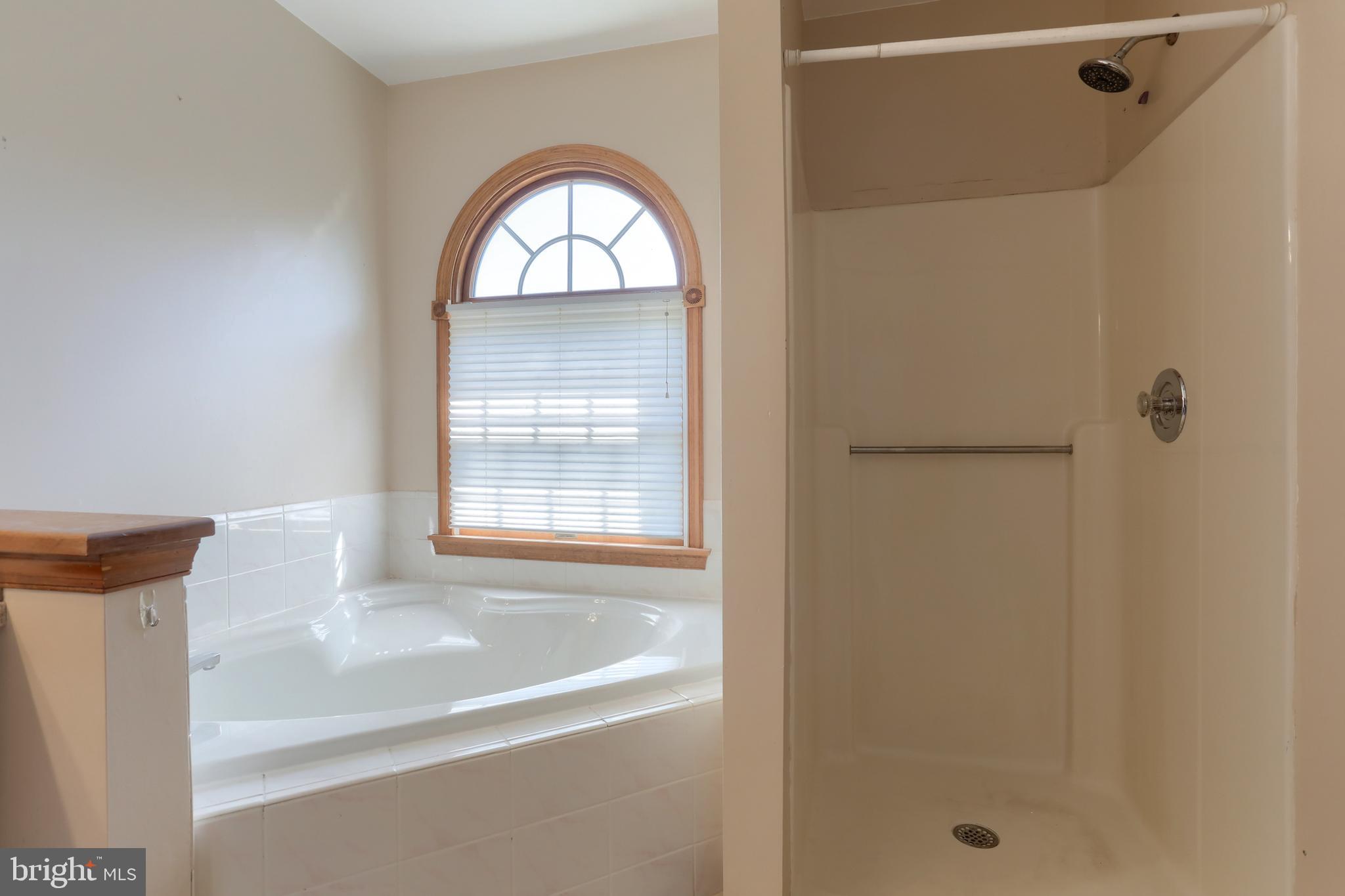 SUNNY HILL FARMS - Residential