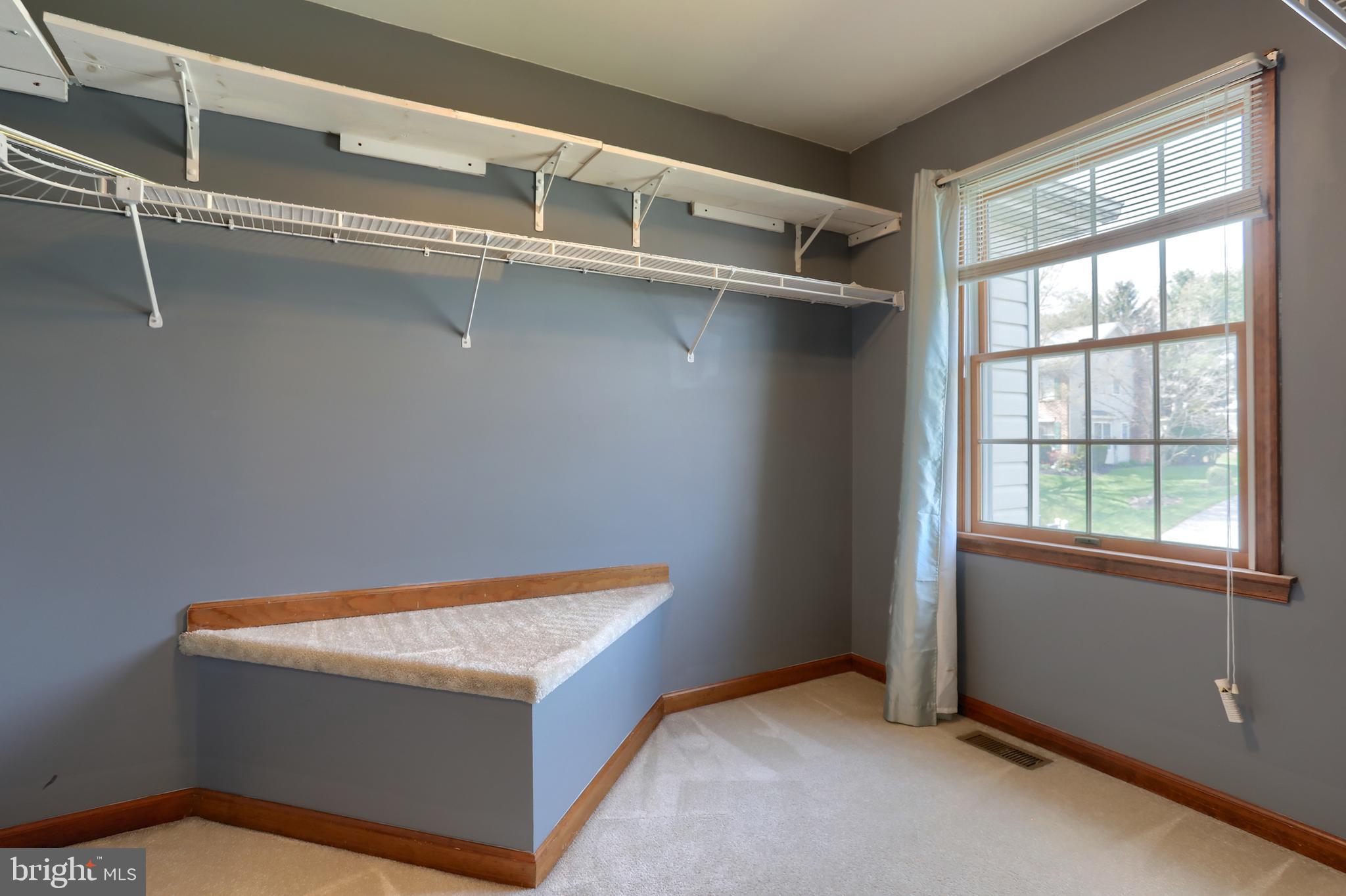 SUNNY HILL FARMS - Residential