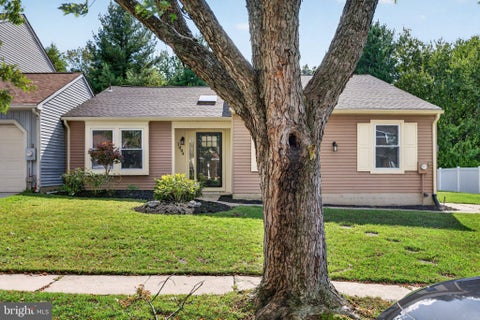 Townhouse For Sale - 1004 Jonathan Lane<br/> MARLTON, NJ 08053