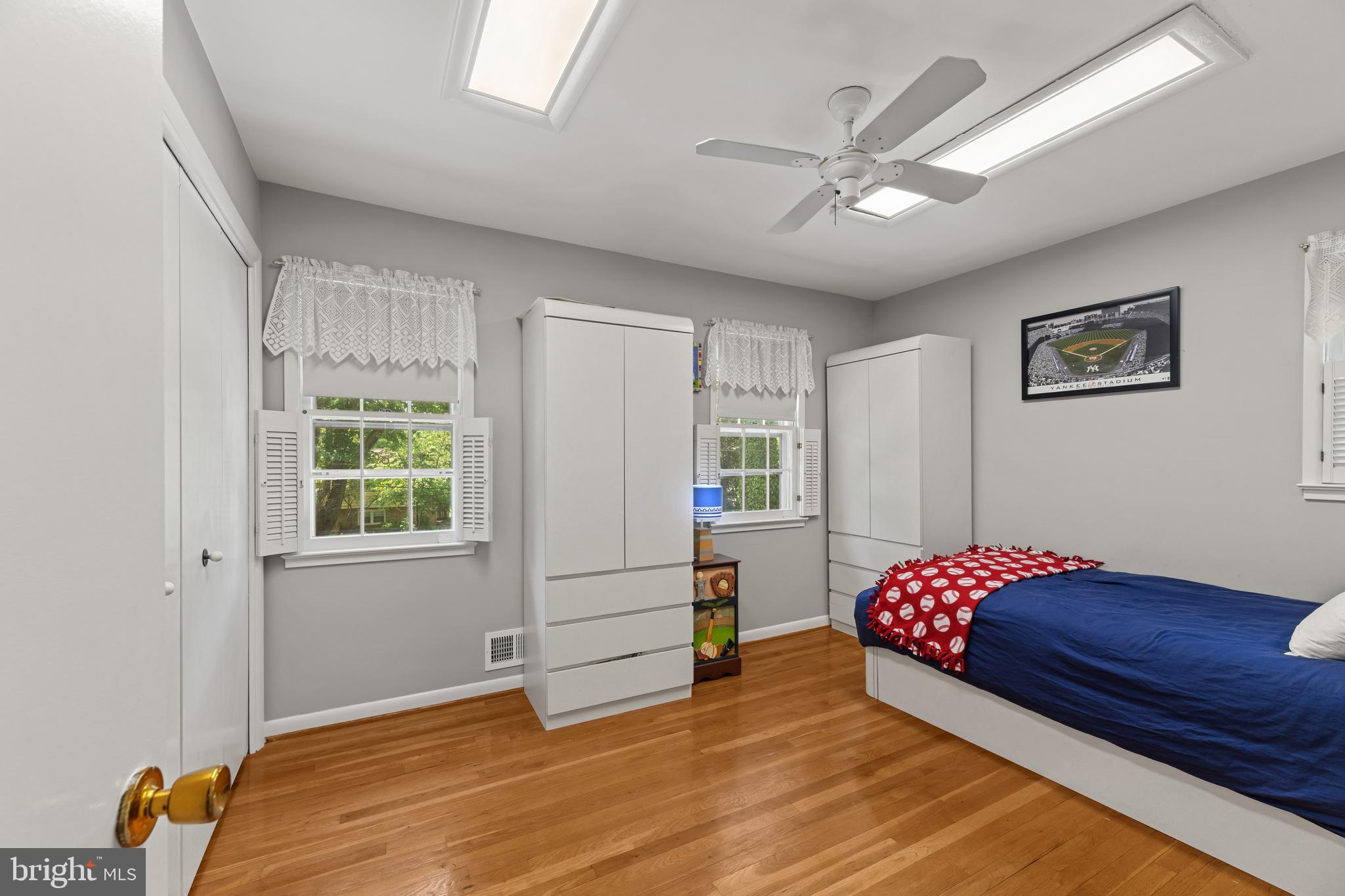 ROCK CREEK MANOR - Residential