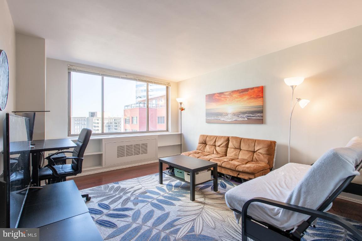 RIVER PLACE - Residential