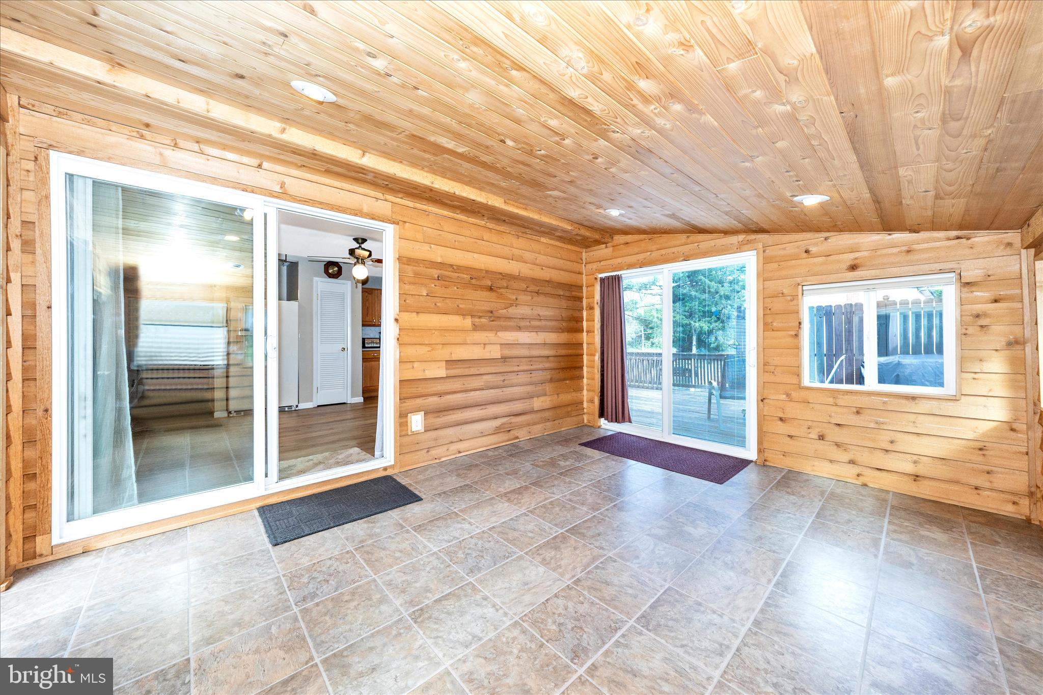 ROBINWOOD - Residential