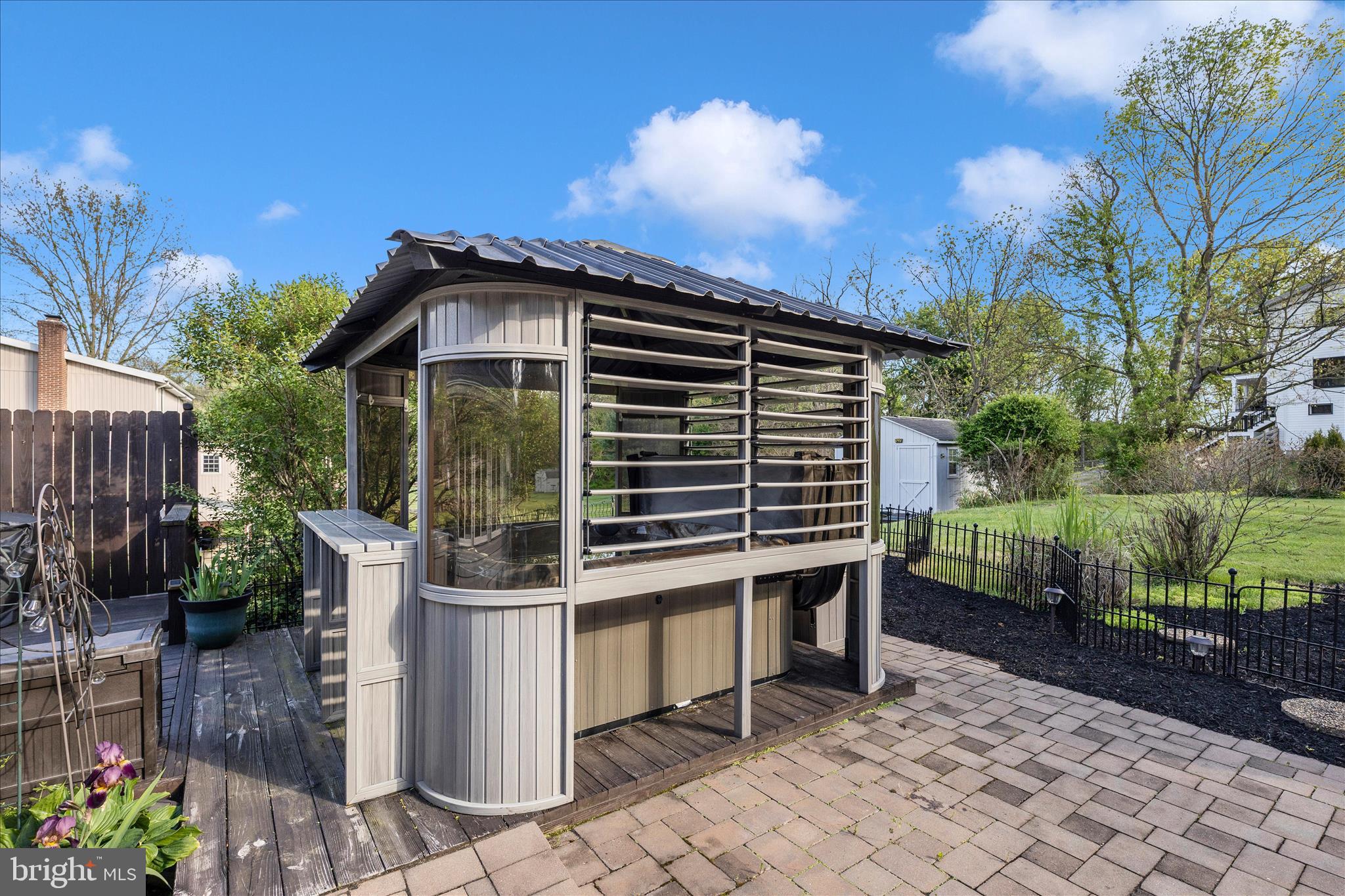 ROBINWOOD - Residential