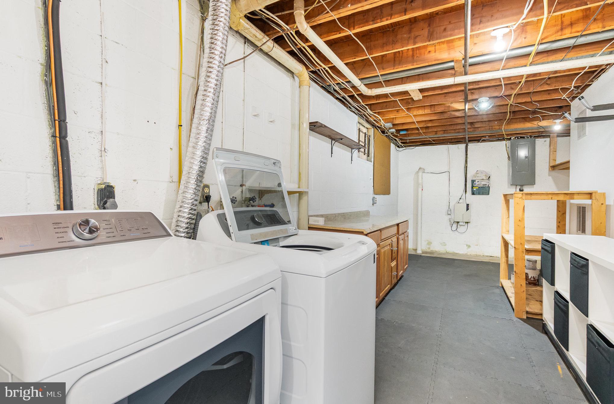 BRIGHT OAKS - Residential